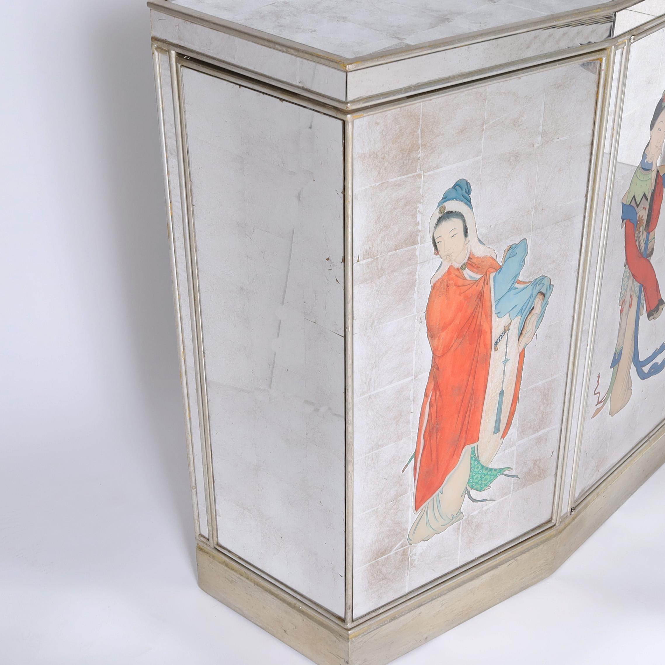 20ième siècle Vintage Chinoiserie italienne Eglomise Mirrored Cabinet, Sideboard or Bar en vente