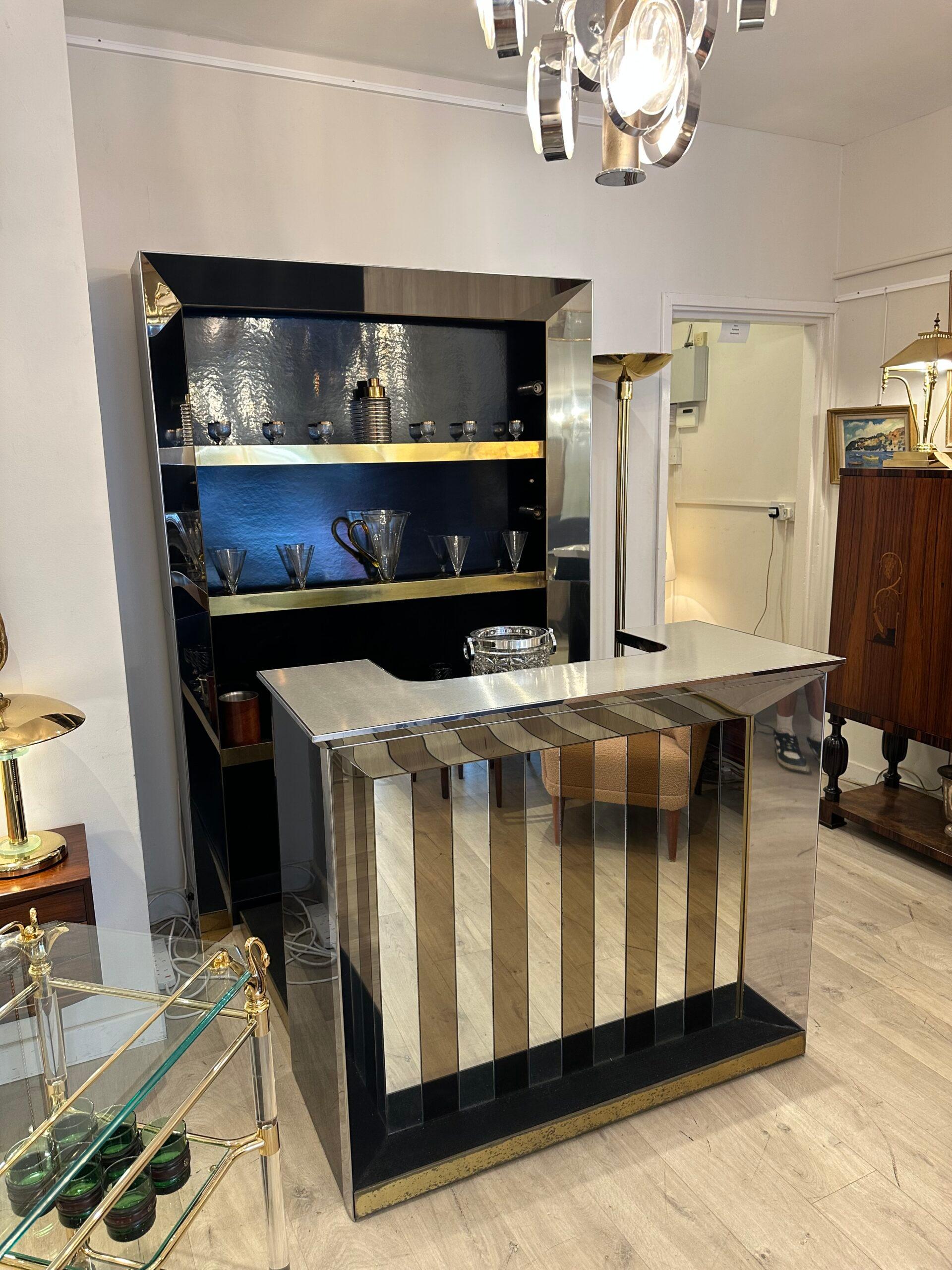 Vintage Italian Chrome and Brass Bar Cabinet (Moderne der Mitte des Jahrhunderts) im Angebot