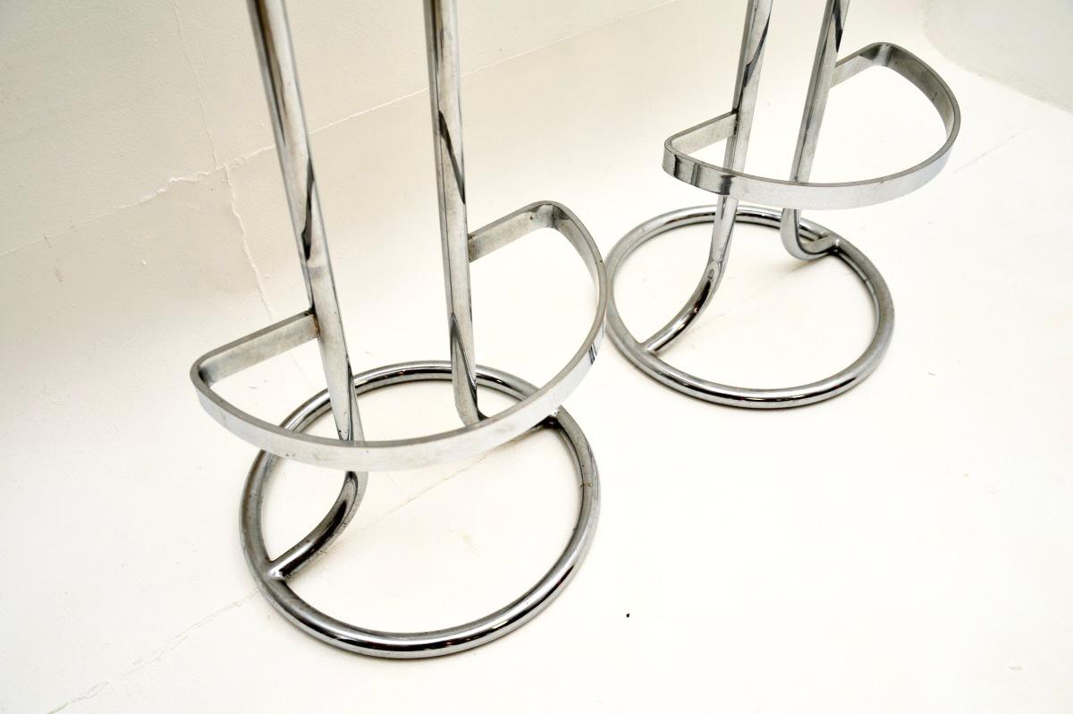 Vintage Italian Chrome Bar and Pair of Stools 12