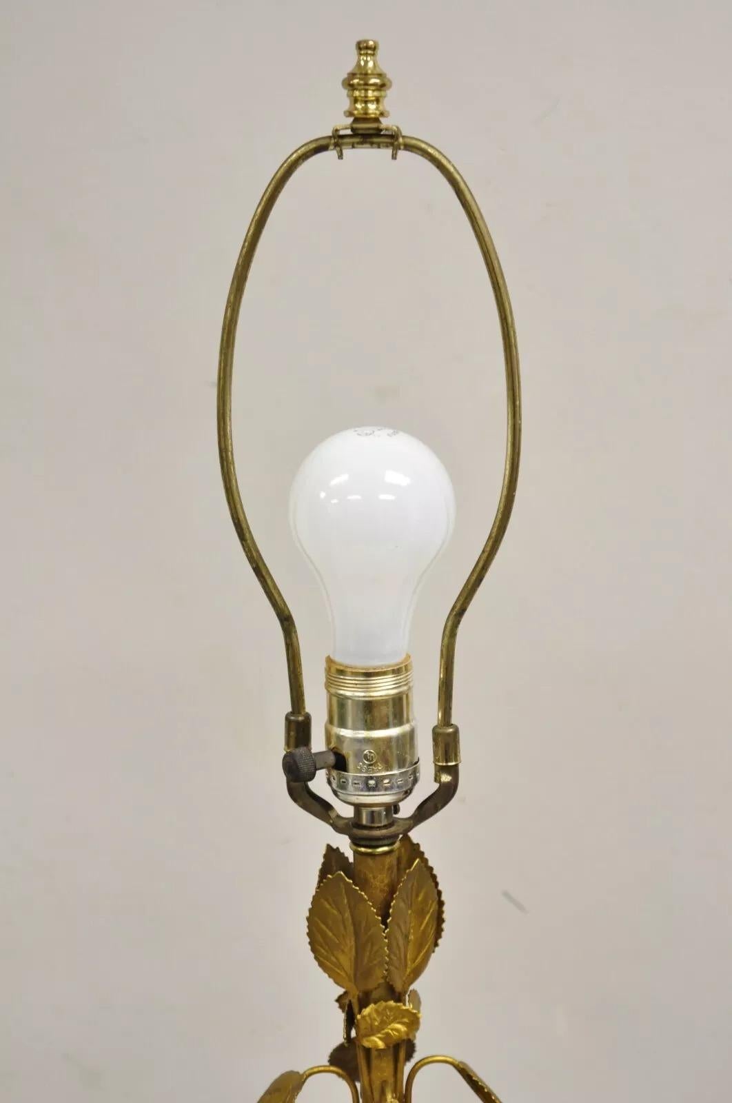 20th Century Vintage Italian Classical Leafy Foliate Gold Gilt Wreath Metal Table Lamp For Sale