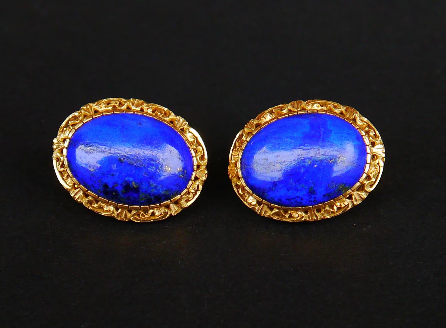 Vintage Italian Clips Earrings 25ctw natural Lapis Lazuli solid 18K Gold / 14 gr For Sale 2