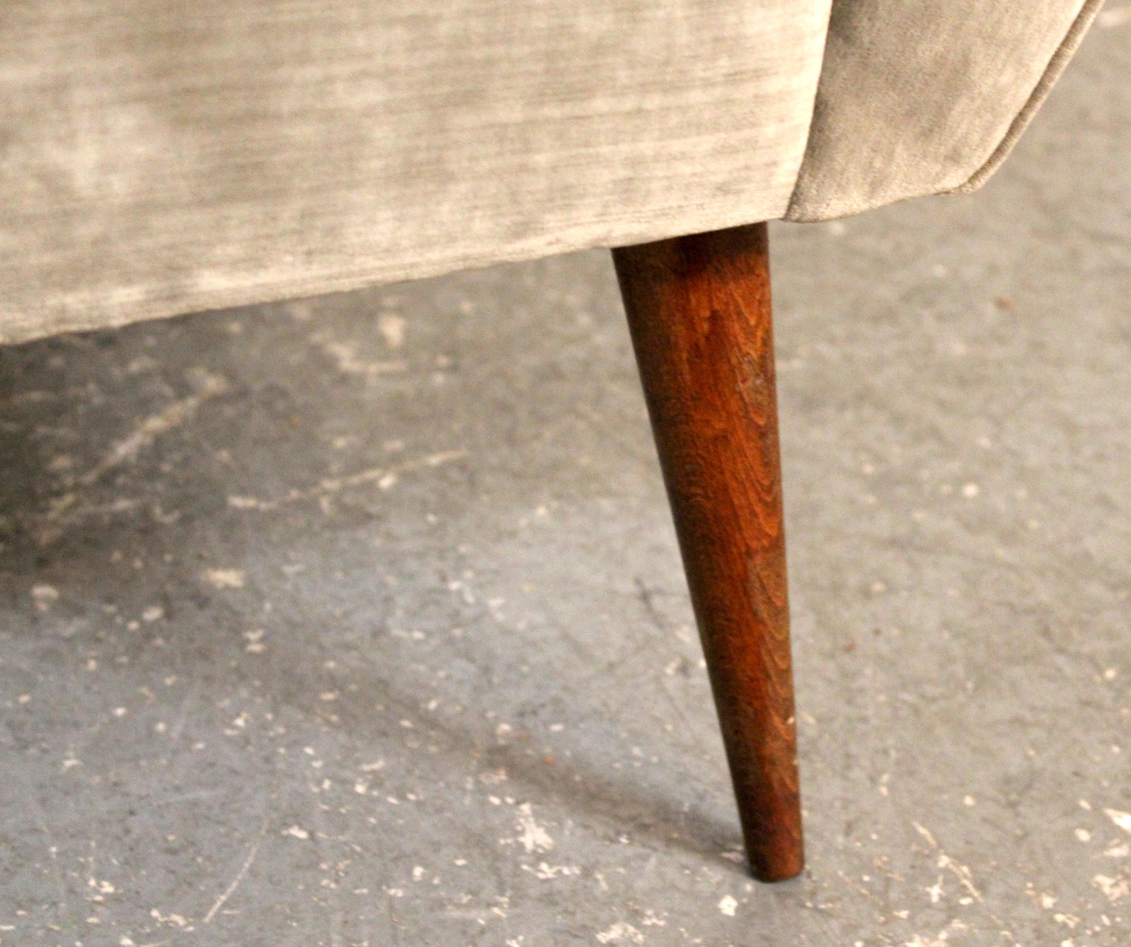 Vintage Italian Club Chair & Ottoman Attribué à Ico Parisi en vente 4