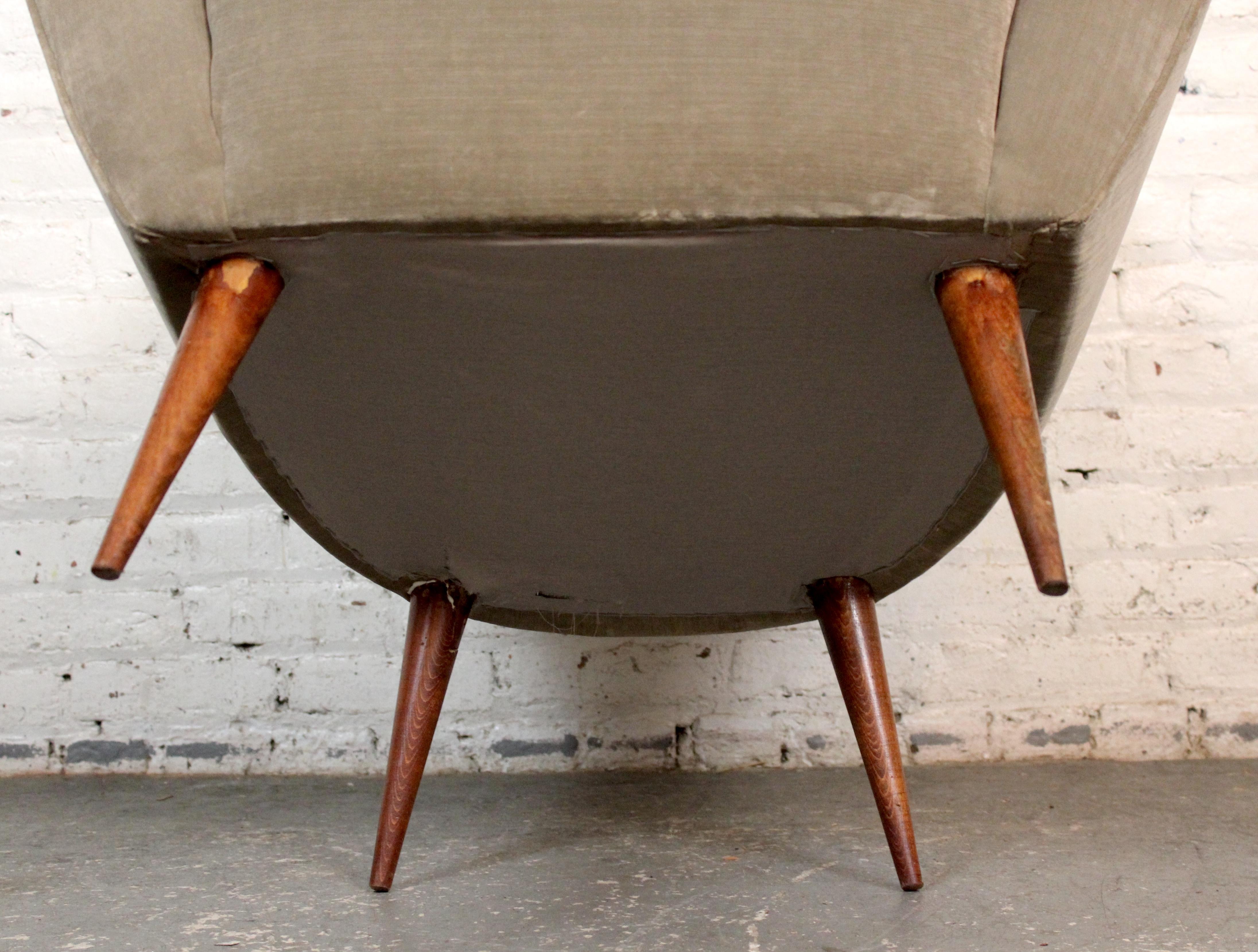 Vintage Italian Club Chair & Ottoman Attribué à Ico Parisi en vente 8