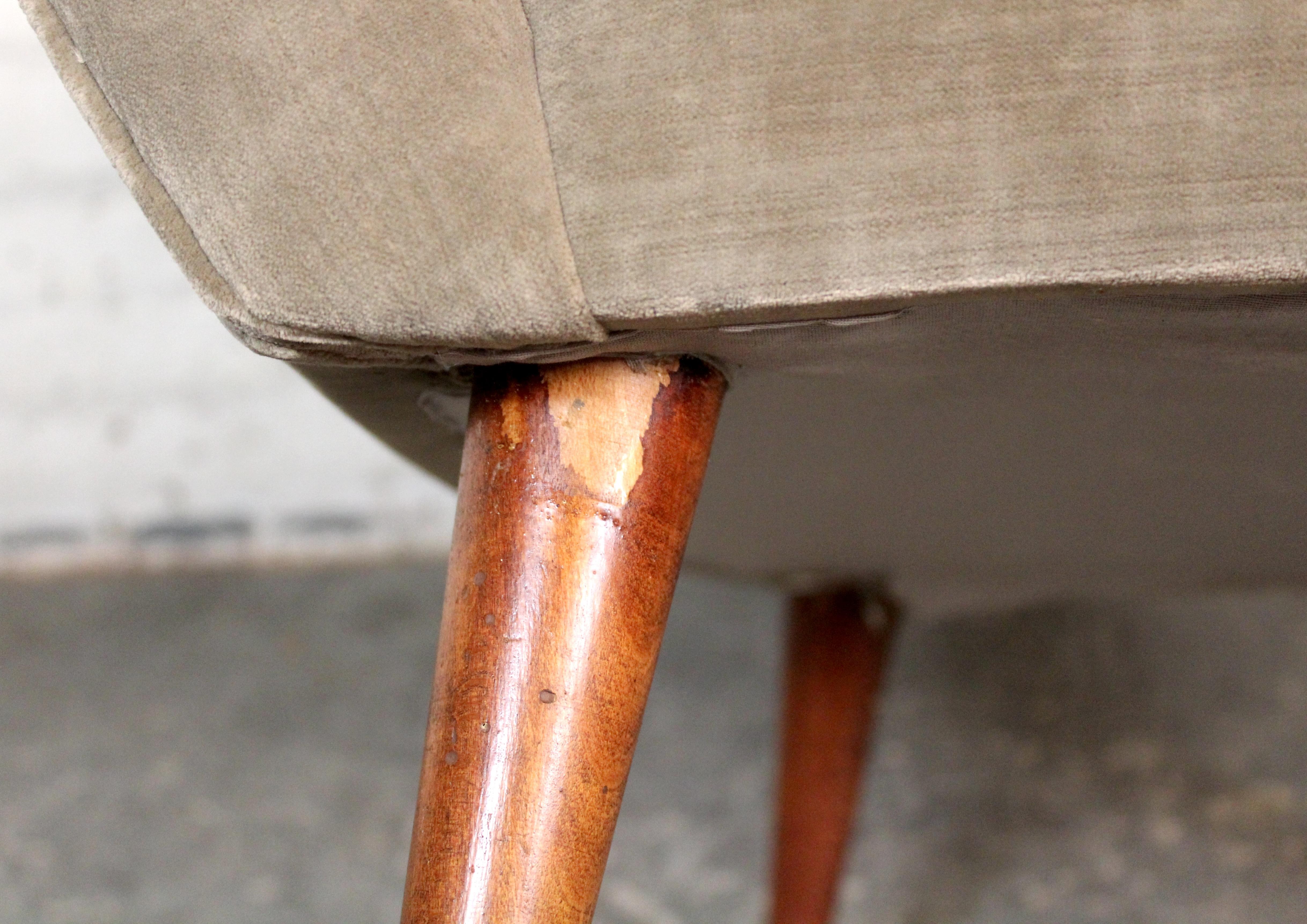 Vintage Italian Club Chair & Ottoman Attribué à Ico Parisi en vente 9