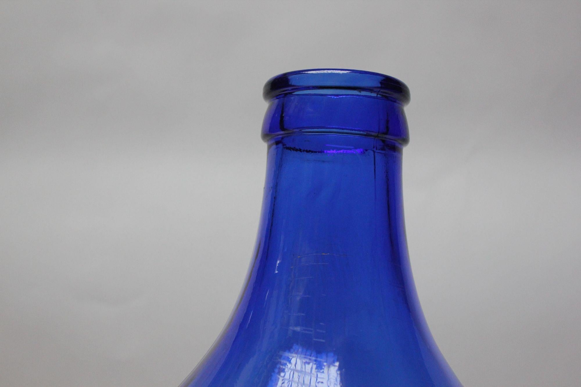 Vintage Italian Cobalt Blue Glass Demijohn / Carboy In Good Condition In Brooklyn, NY