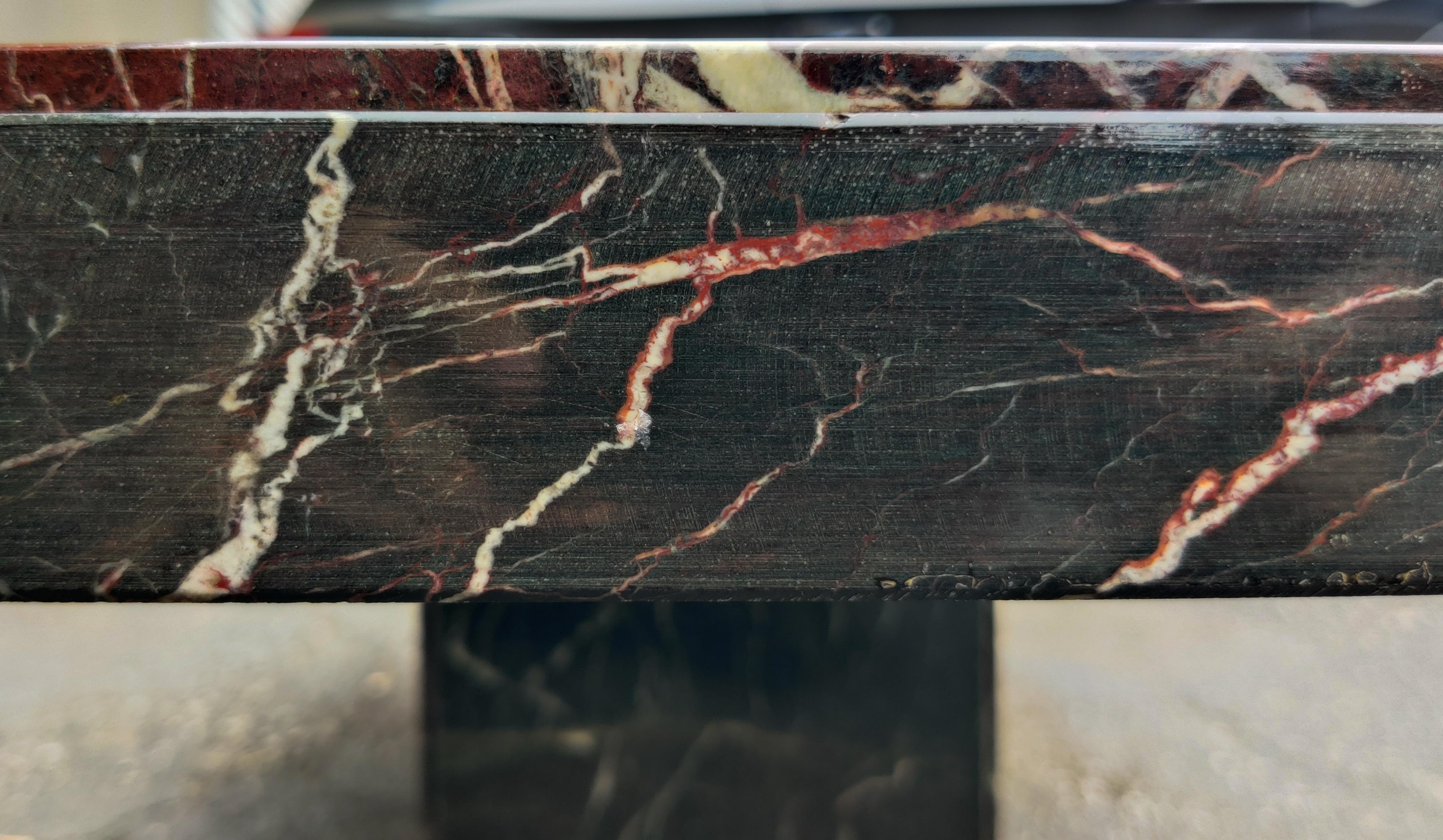 Superb Italian Coffee Table in Rosso Levanto Marble, red green white, 1970s In Good Condition For Sale In Philadelphia, PA