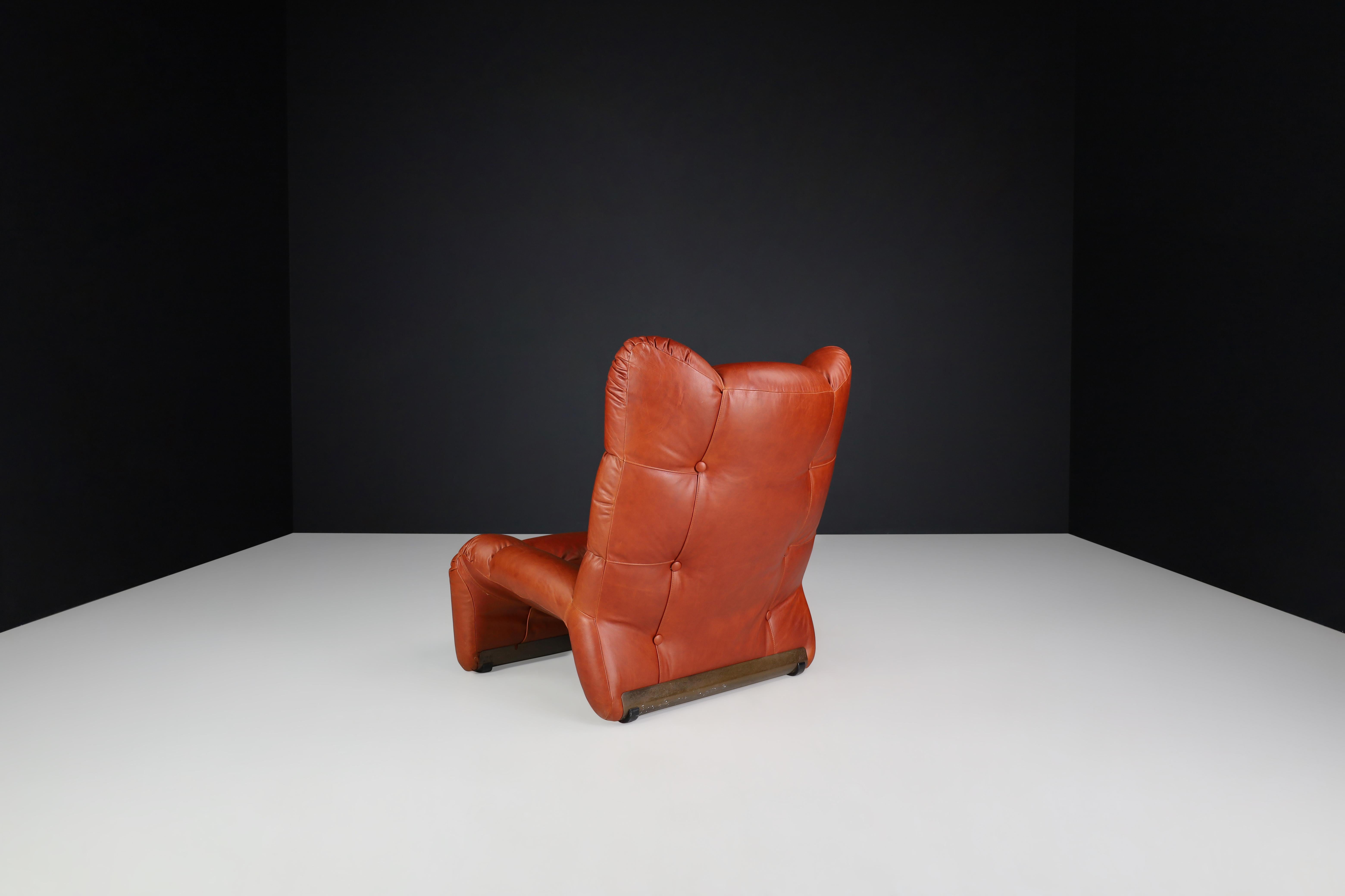 Vintage Italian Cognac Leather Lounge Chair with Ottoman, 1970s For Sale 4
