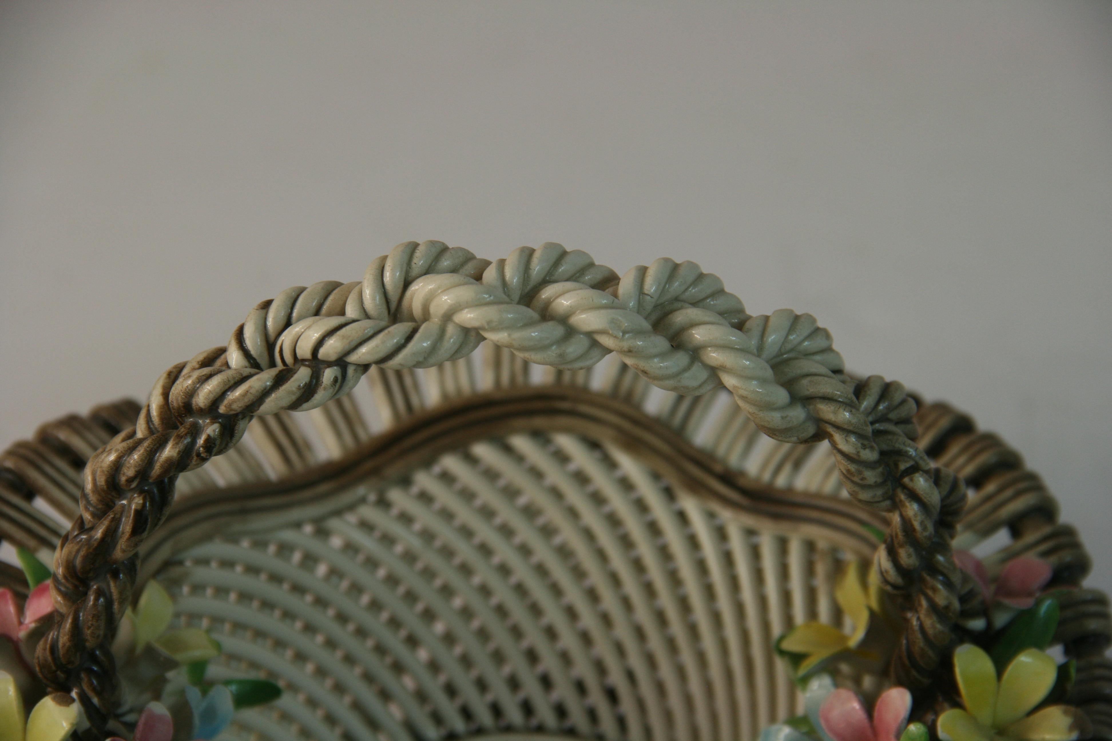 Vintage Italian CopoDiMonte Braided Porcelain Basket In Good Condition For Sale In Douglas Manor, NY