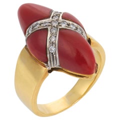 Vintage Italian coral diamond 18k two tone gold ring