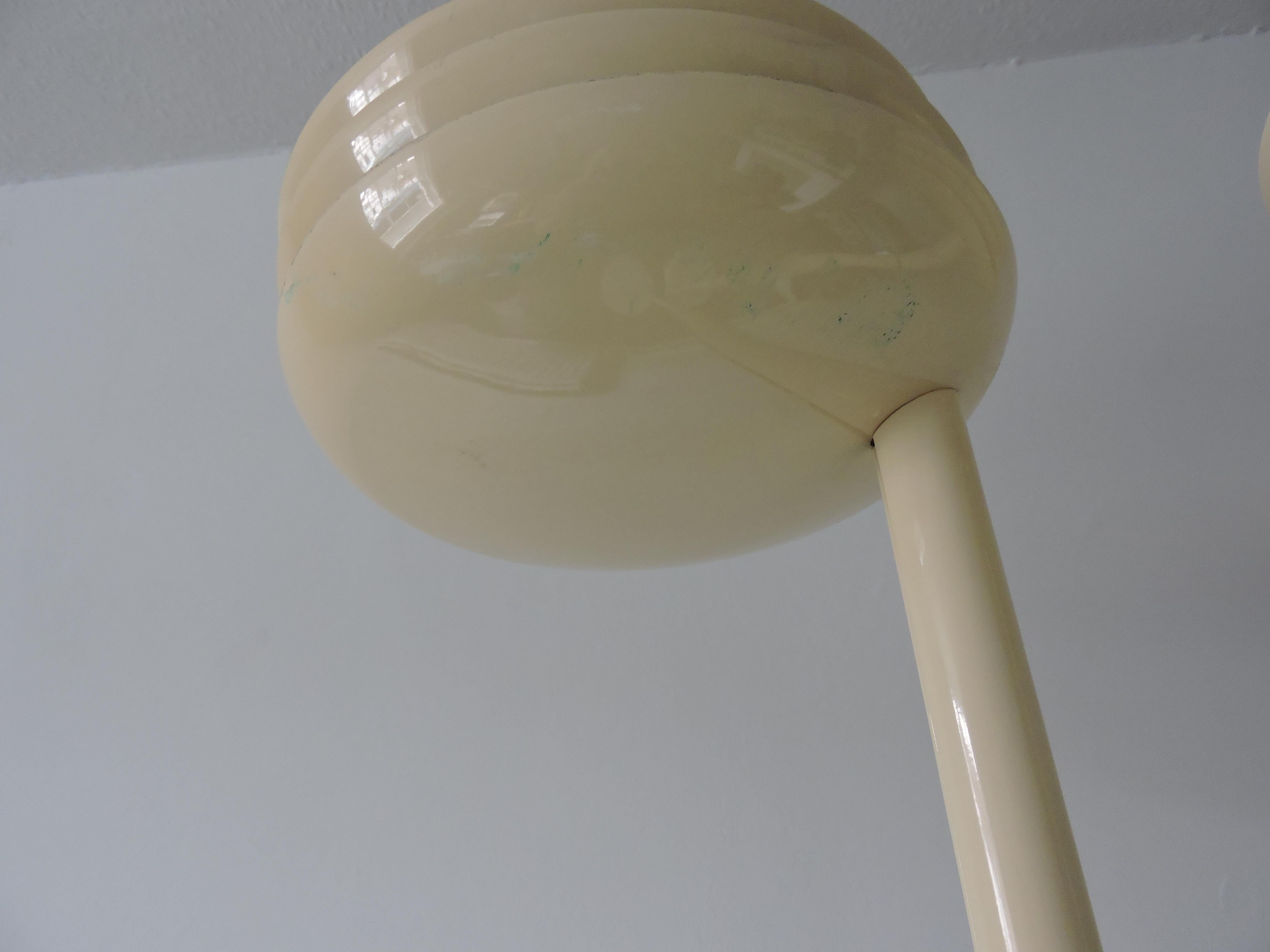Italienische Vintage-Stehlampen, Creme, Modell Rl 101/5, von Relux, Zweier-Set (Metall) im Angebot