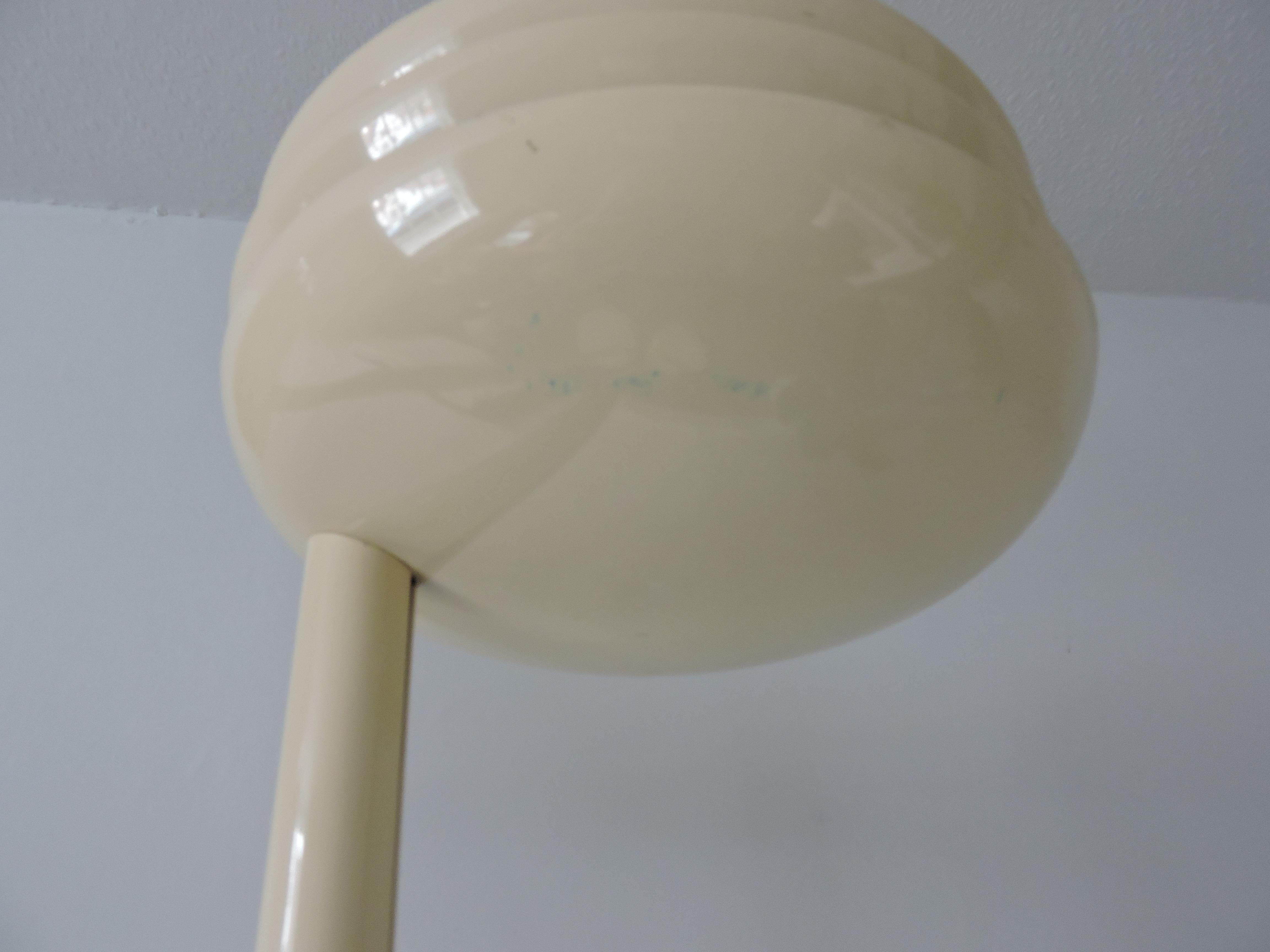 Vintage Italian Cream Model Rl 101/5 Floor Lamps from Relux, Set of Two For Sale 1