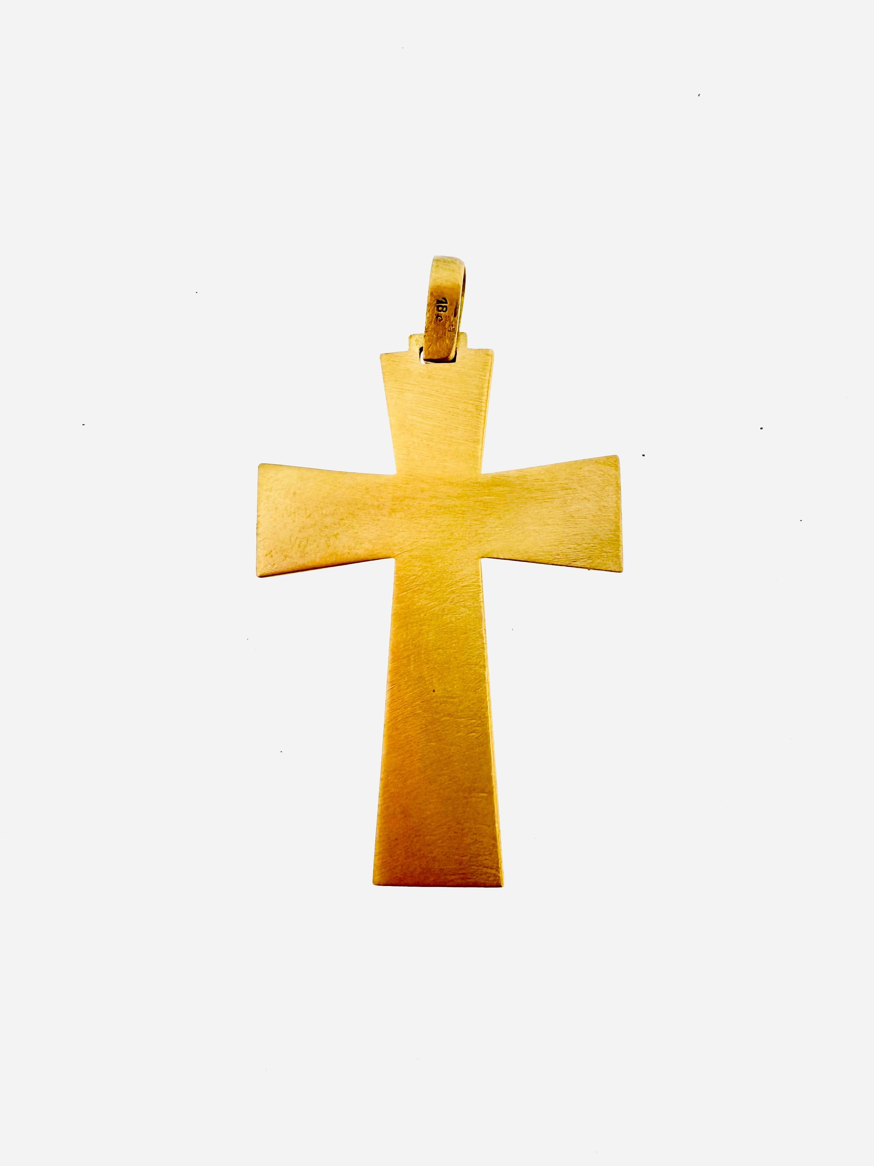 Contemporary Vintage Italian Cross 18 Karat Yellow Gold Flowers Carved Motif For Sale