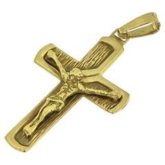 Vintage Italian Crucifix 18 karat Yellow Gold
