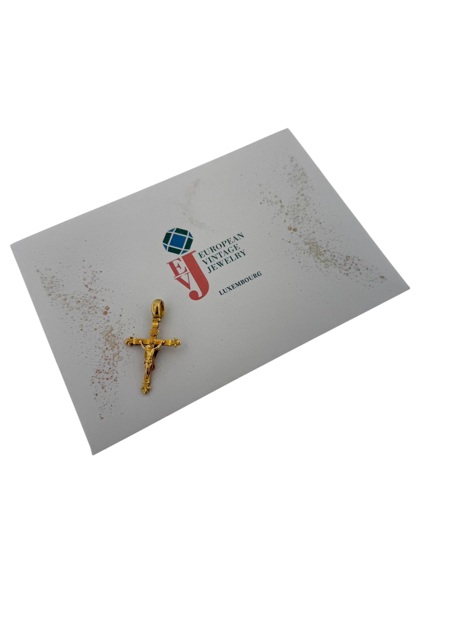 Vintage Italian Crucifix Double-Sided 14 karat Yellow Gold 6