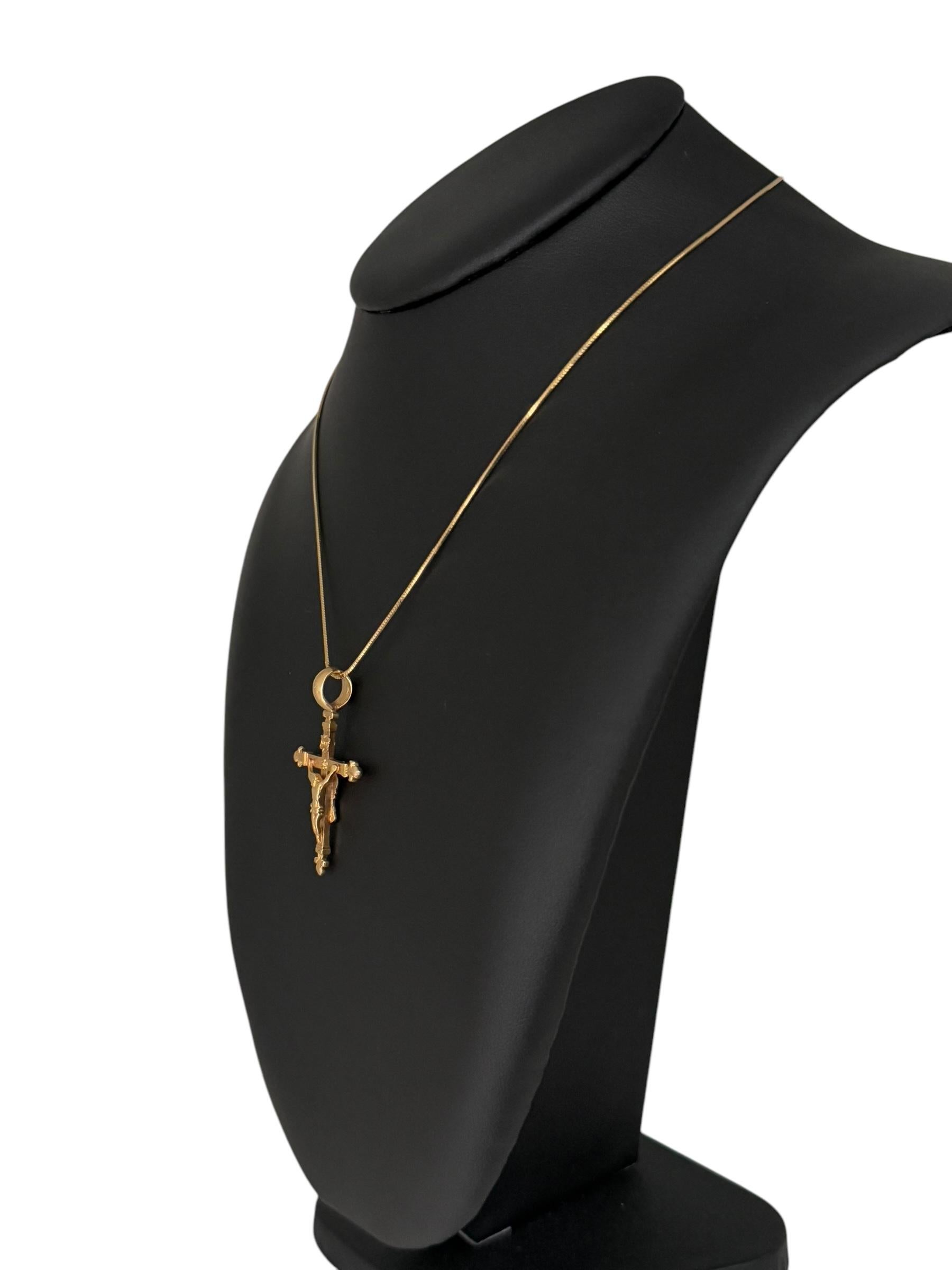 Vintage Italian Crucifix Double-Sided 14 karat Yellow Gold 3