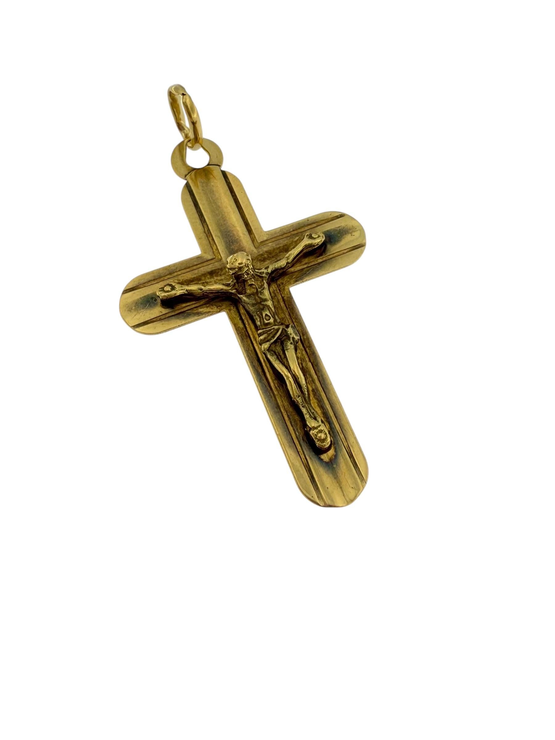 Artisan Crucifix italien vintage en or jaune et oxydation noire en vente