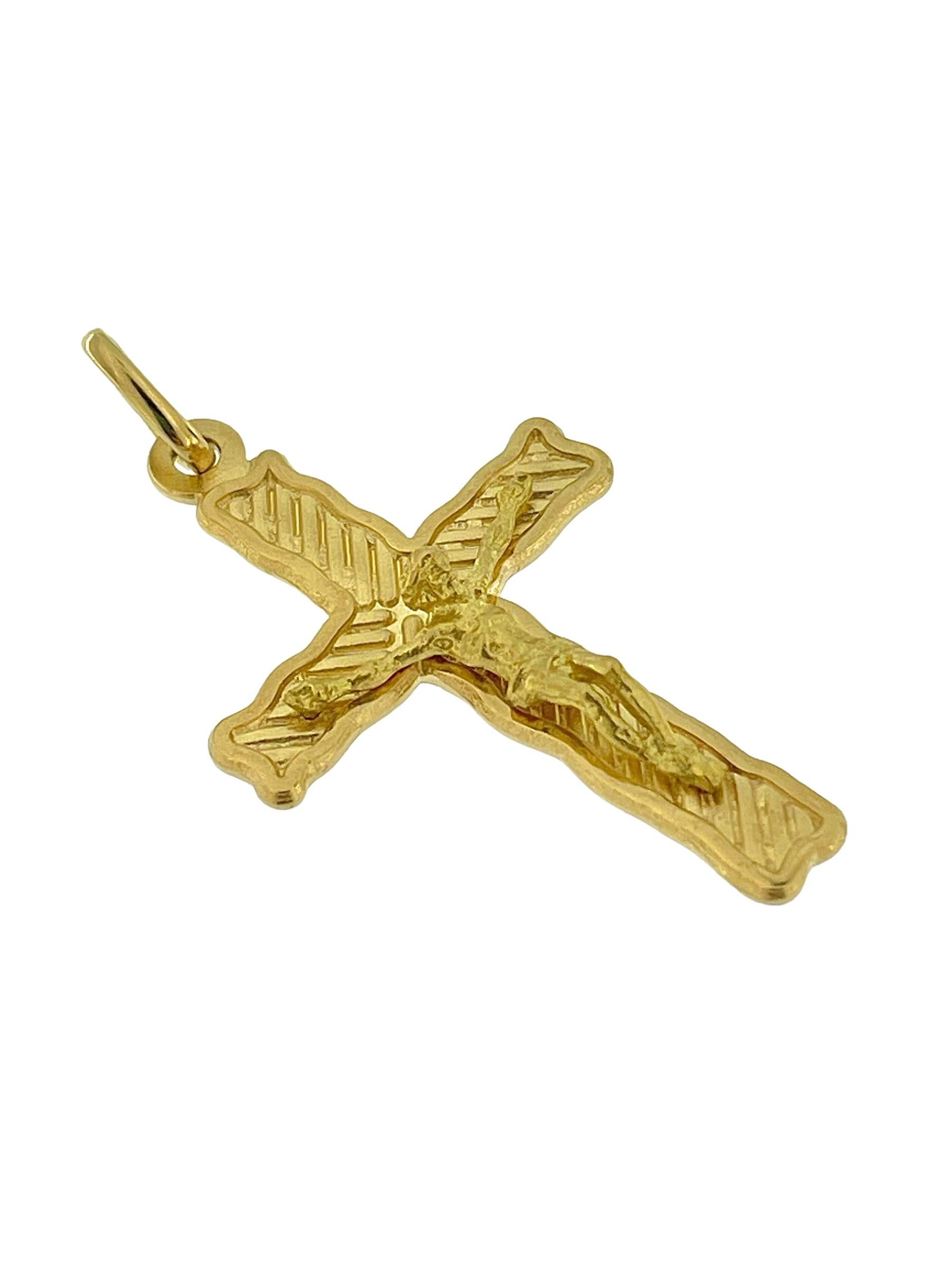 Women's or Men's Vintage Italian Crucifix Yellow Gold  For Sale