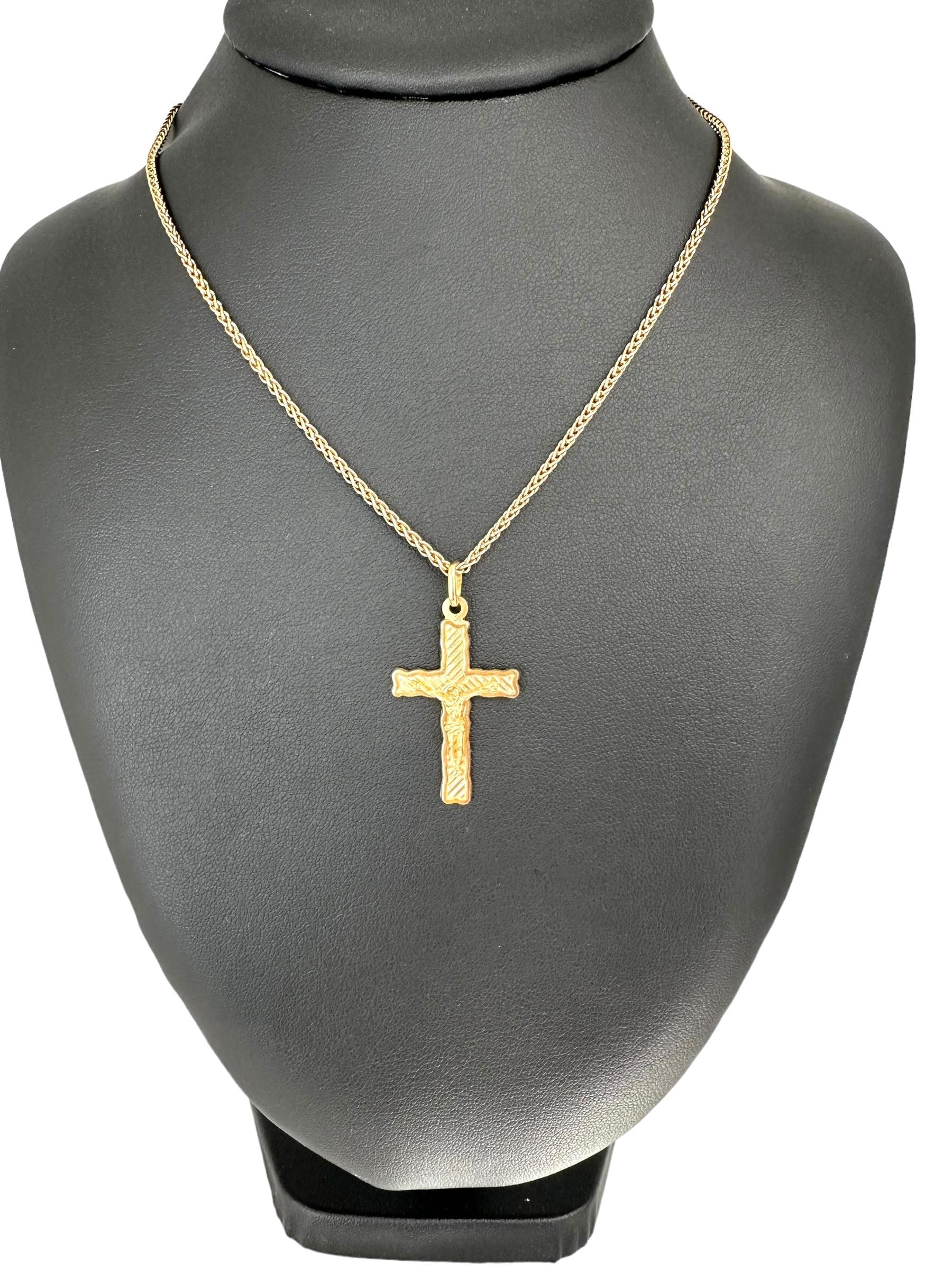 Vintage Italian Crucifix Yellow Gold 3