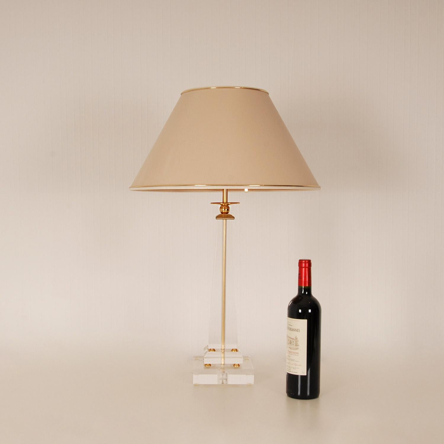 Vintage Italian Crystal Glass Lamps Gold Gilded Brass Lucite Table Lamp a Pair In Good Condition In Wommelgem, VAN