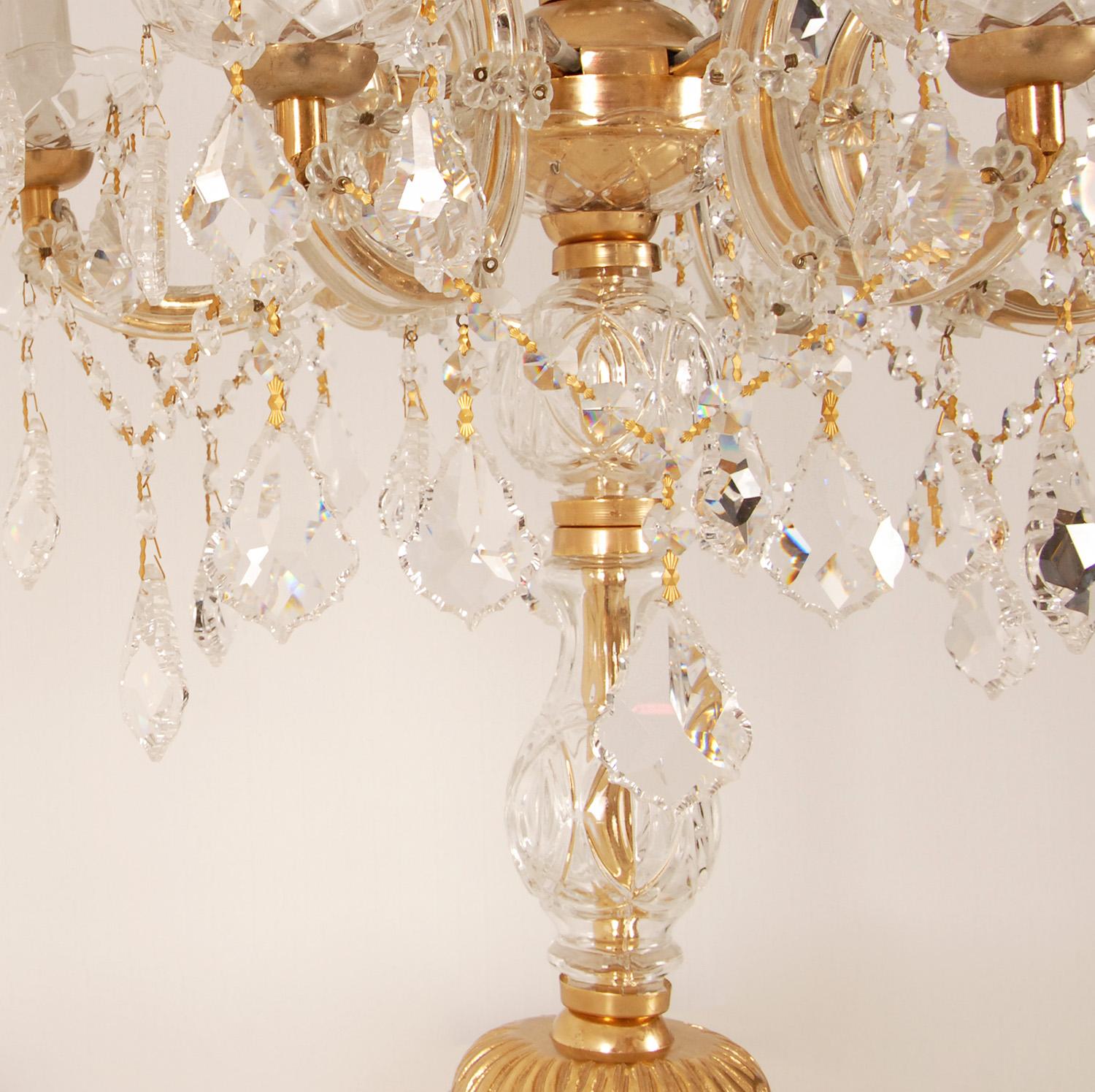 Paire de lampes de bureau italiennes vintage Girandoles en cristal et bronze doré en vente 4