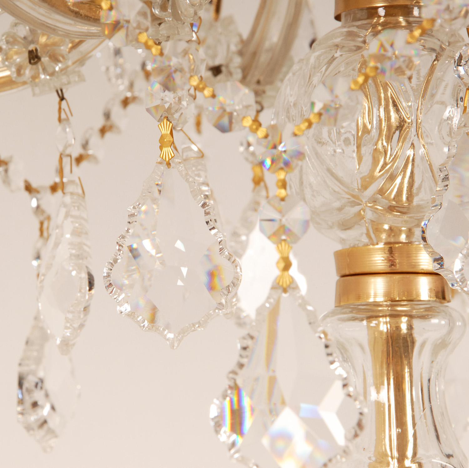 Plaqué or Paire de lampes de bureau italiennes vintage Girandoles en cristal et bronze doré en vente