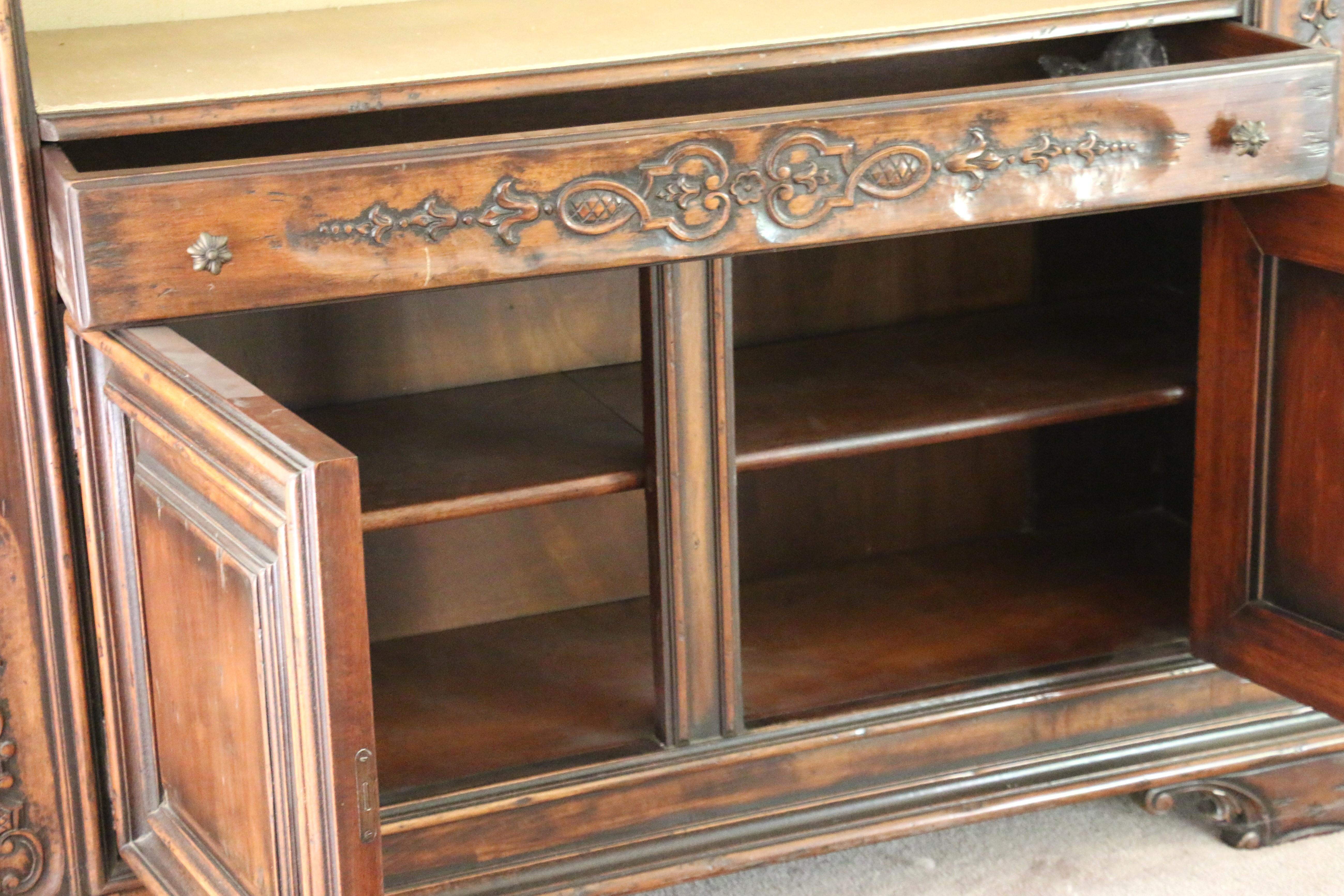 Cabinet de curiosité italien vintage, années 1930 en vente 6