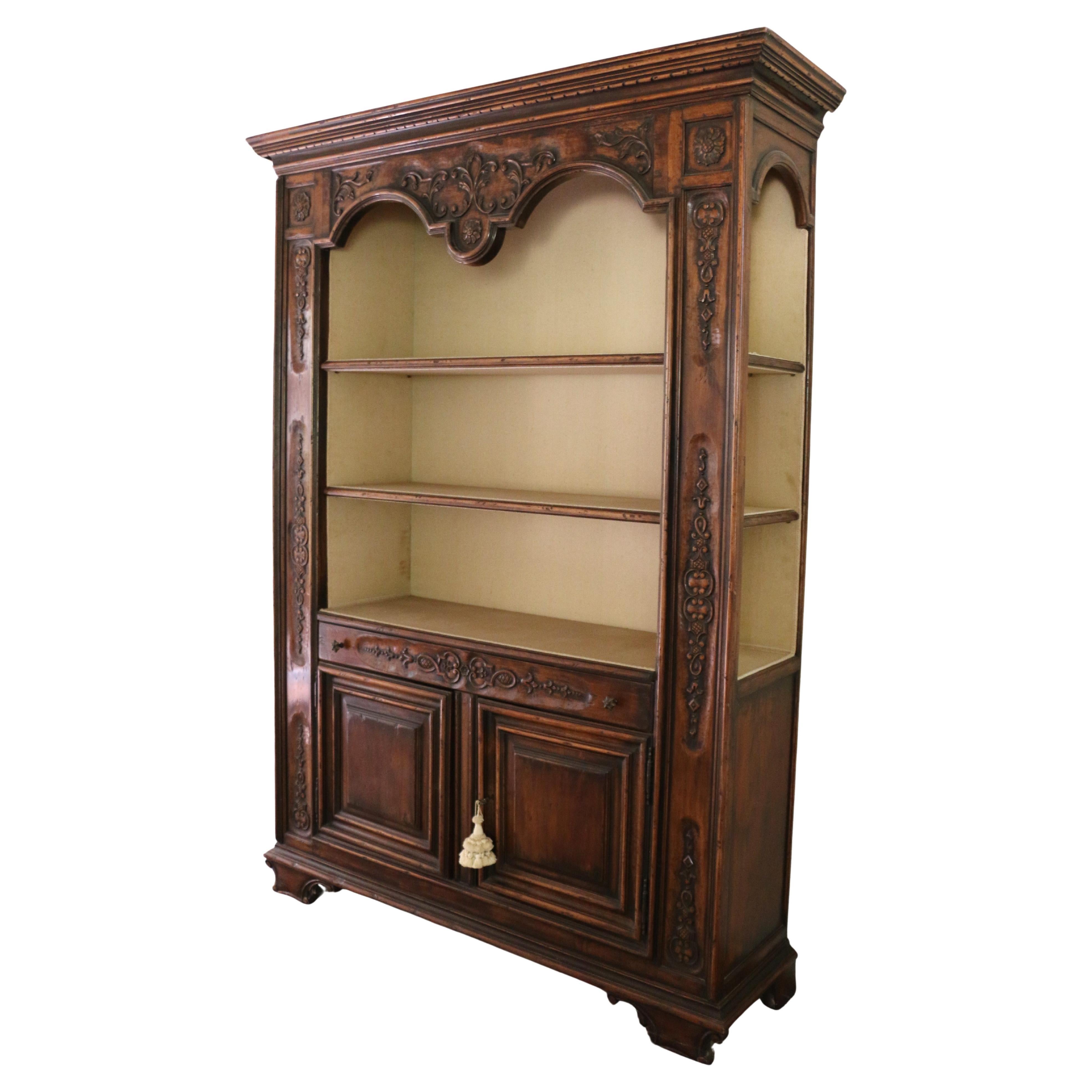 Cabinet de curiosité italien vintage, années 1930 en vente