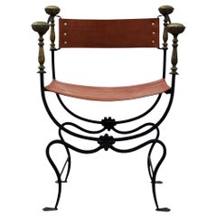 Poltrona italiana d'epoca Curule Savonarola in pelle cognac, ottone e ferro