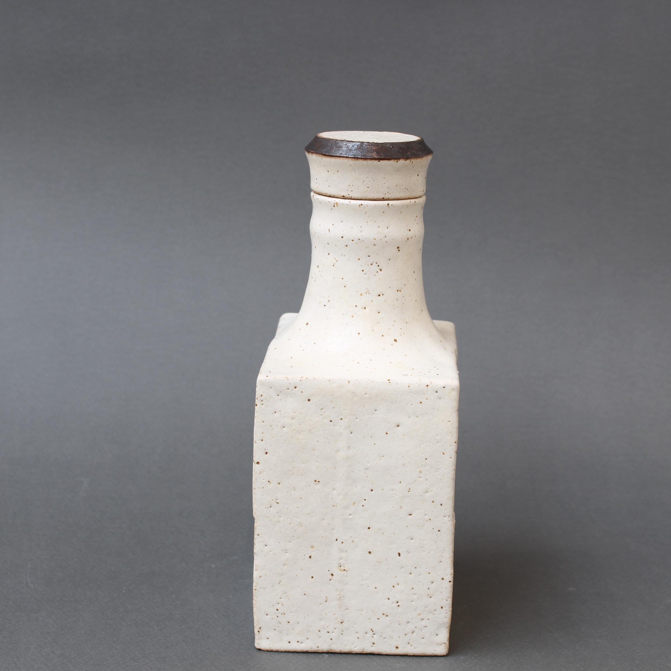 Vintage Italian Decorative Ceramic Bottle by Bruno Gambone (circa 1980s) In Good Condition For Sale In London, GB