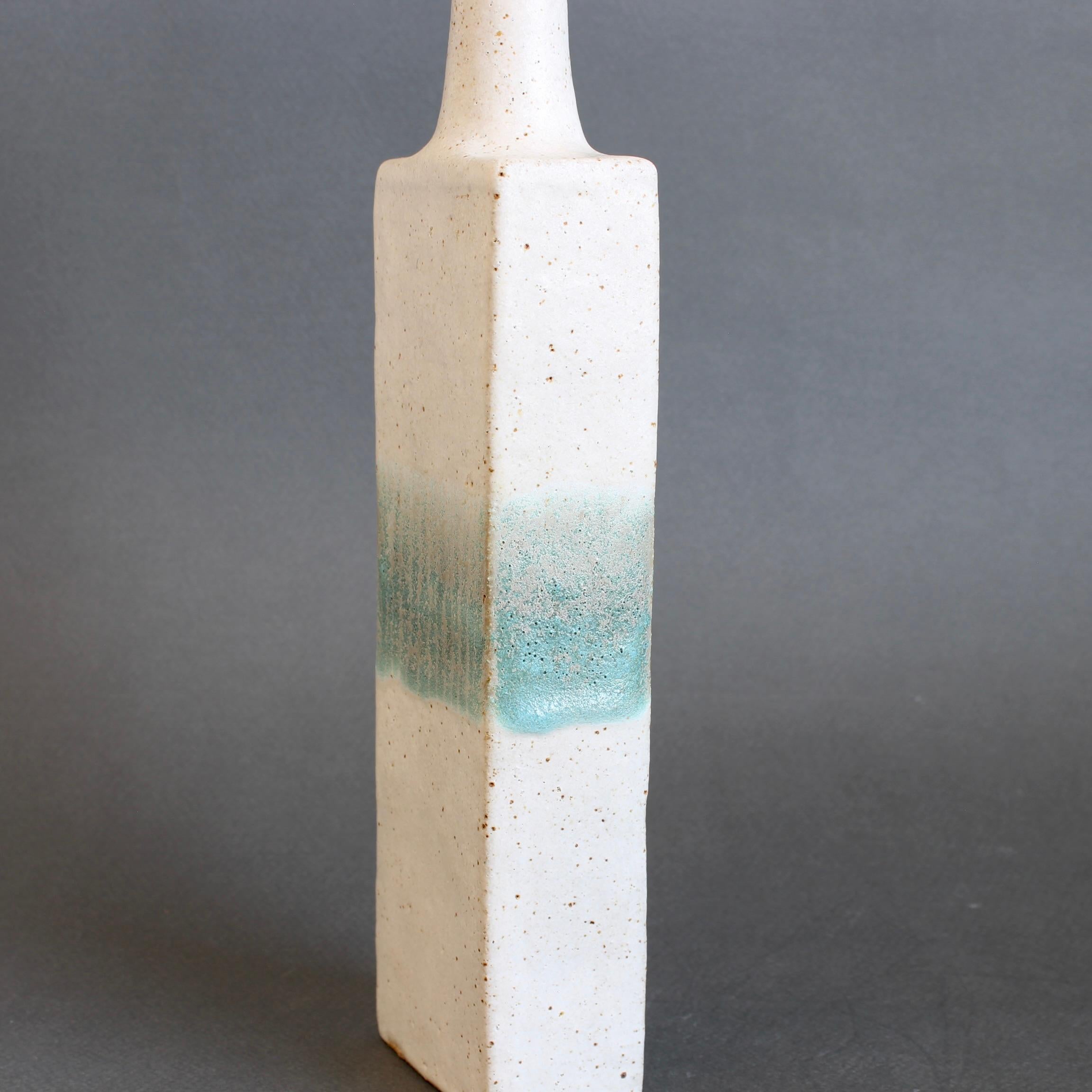 Bottiglia decorativa italiana d'epoca in ceramica di Bruno Gambone (circa anni '80) in vendita 2