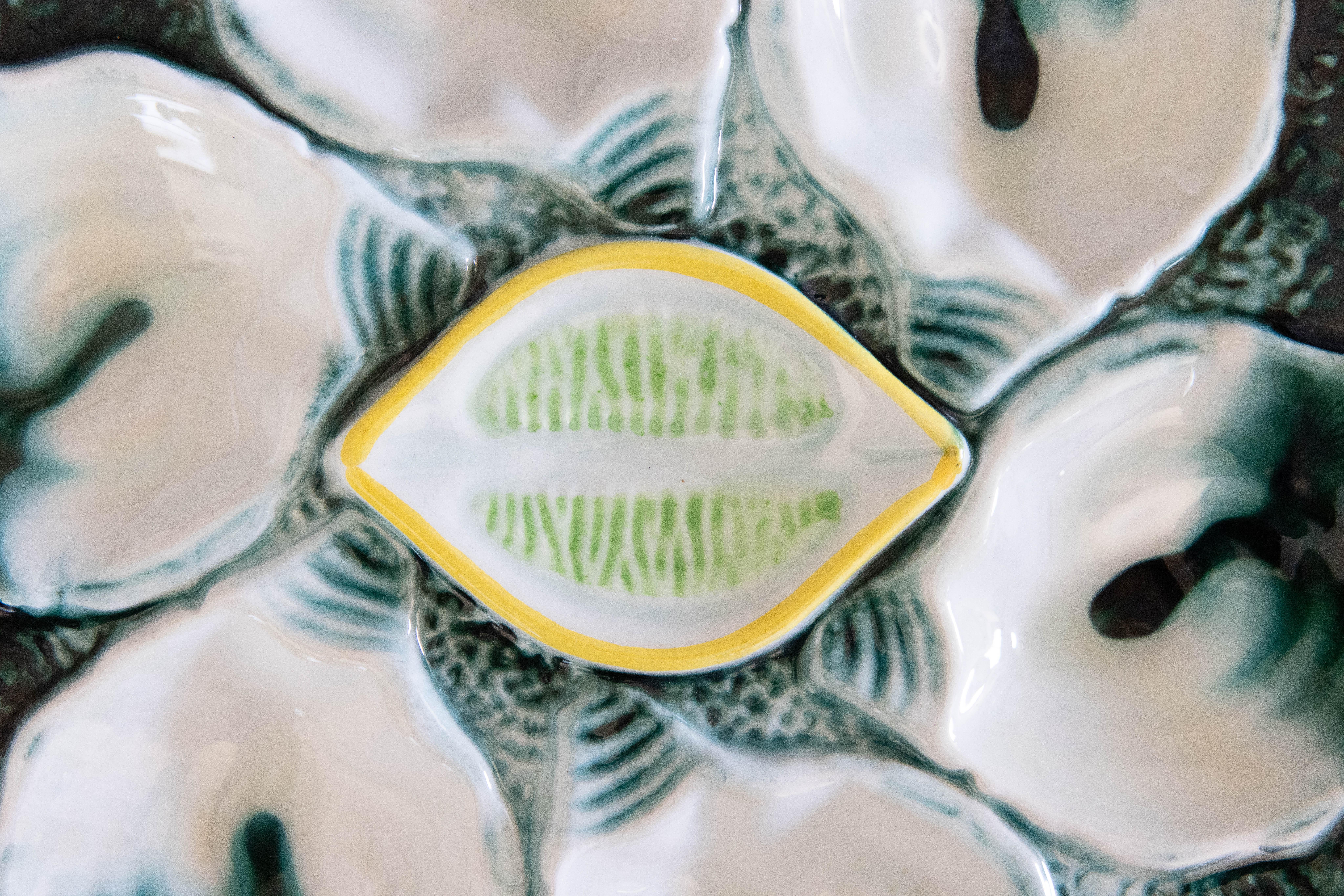 A lovely vintage Italian majolica oyster plate, circa 1950. Marked 