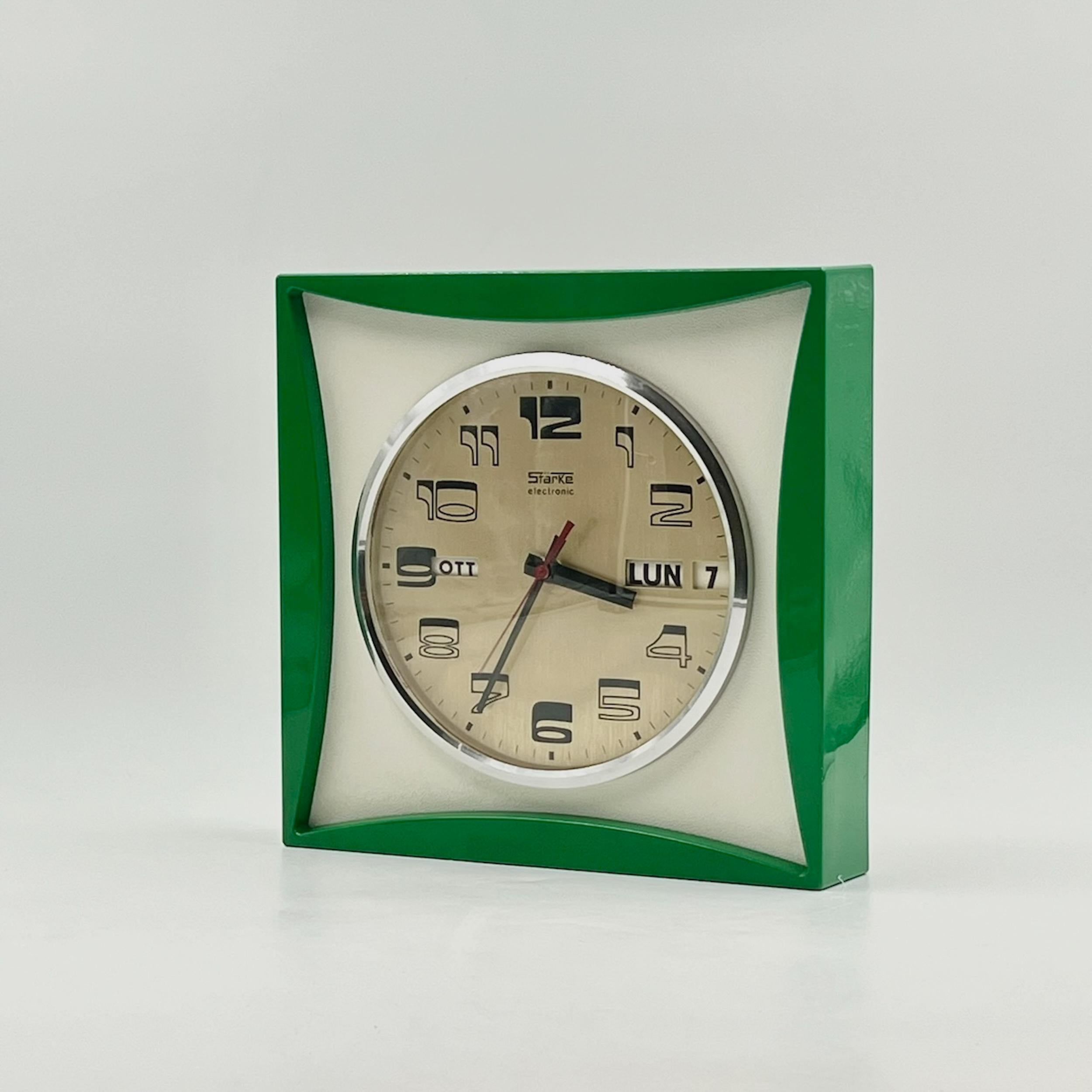 Metal Vintage Italian Design Clock with Flip Calendar - Space Age 60s 70s Decor