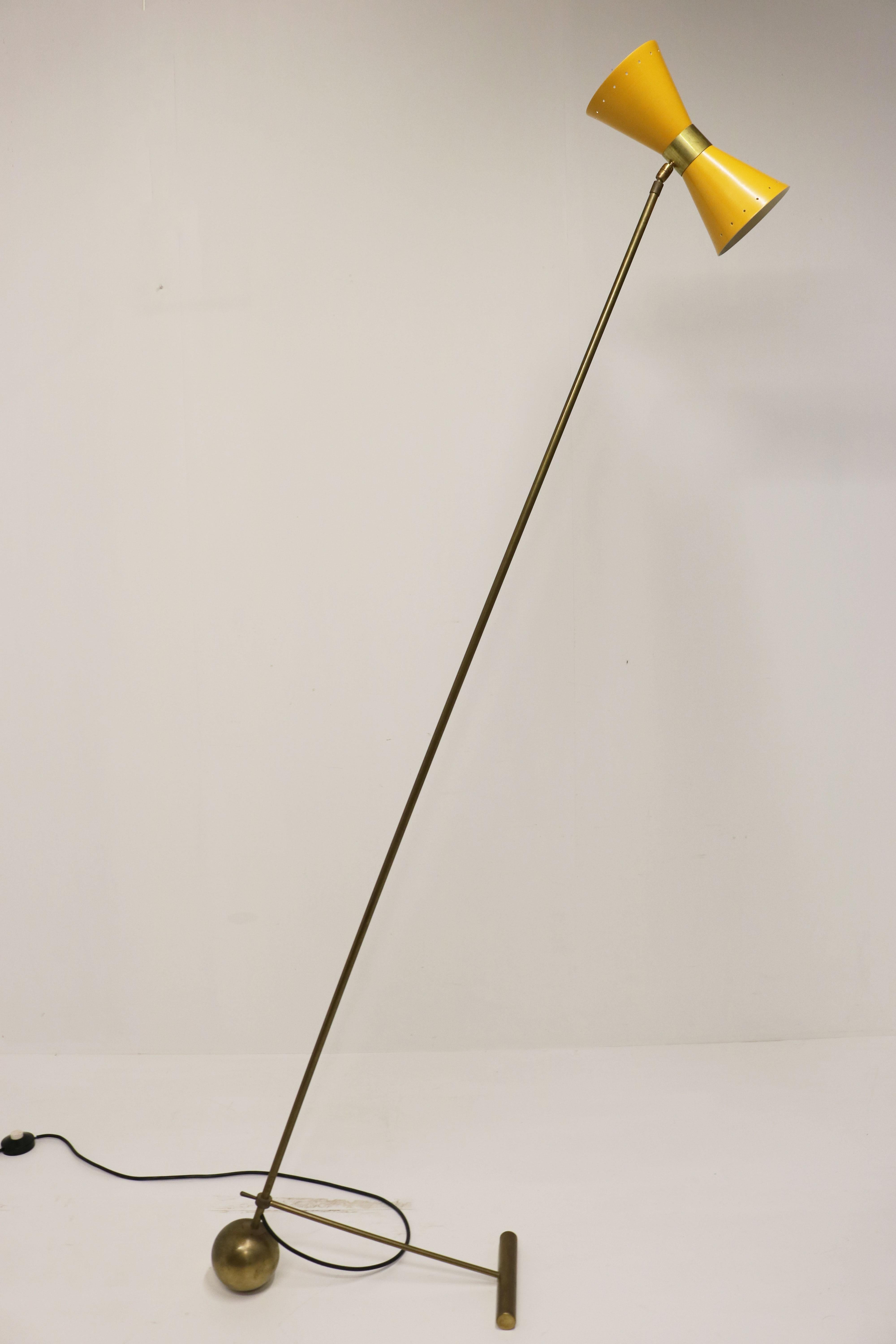 Mid-Century Modern Vintage Italian Design Floor Lamp Brass Yellow Diabolo 1950 Midcentury Stilnovo For Sale