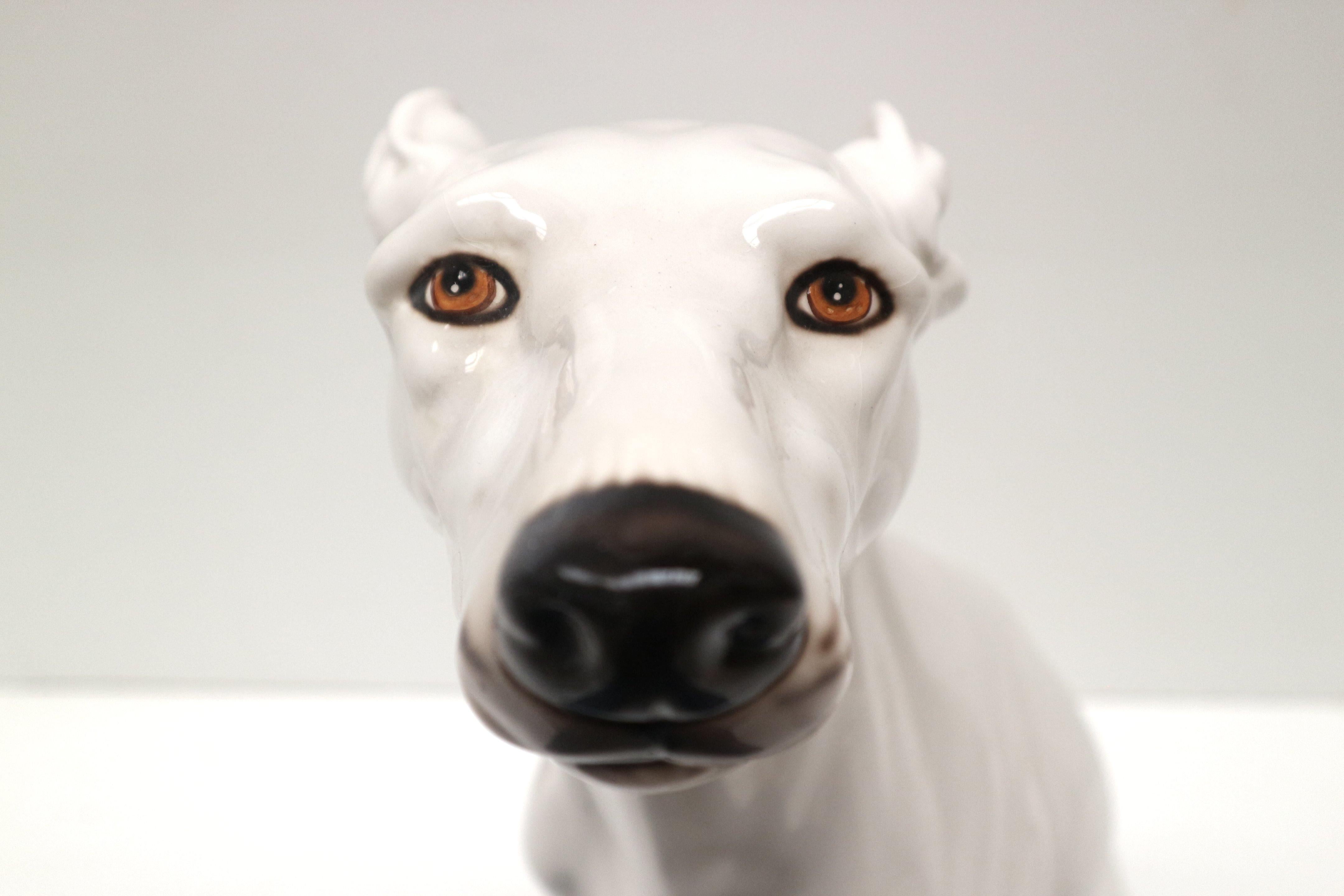 Fine XX secolo Cane in ceramica vintage dal design italiano dipinto a mano