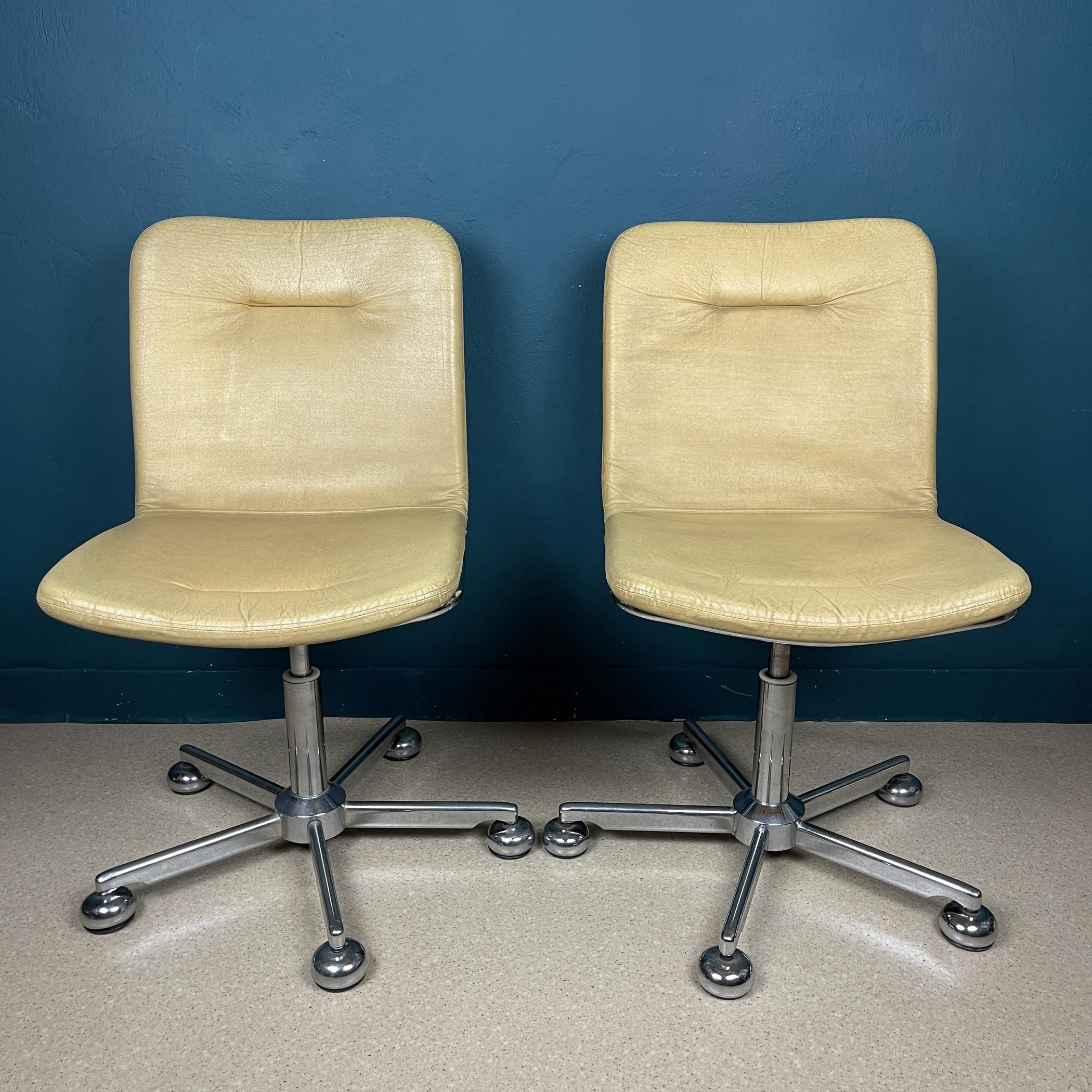 Vintage Italian Desk Chairs Italy 1970s Set of 2 Style Gastone Rinaldi For Sale 7