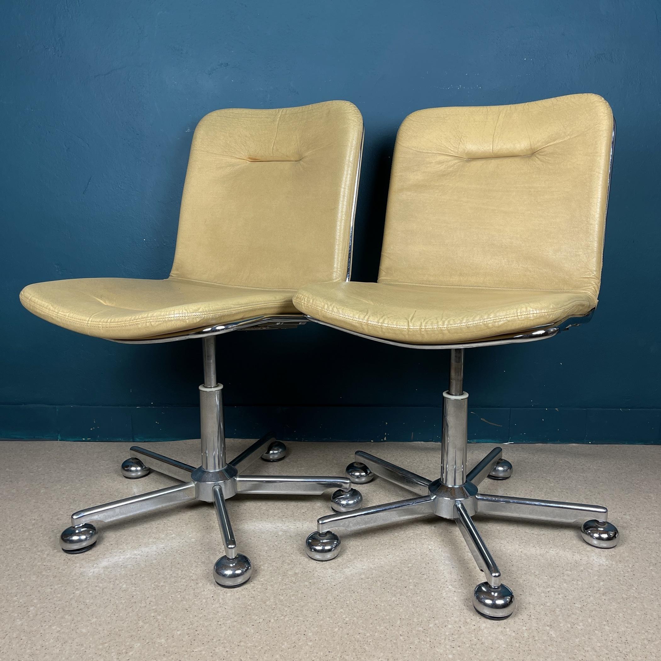 20th Century Vintage Italian Desk Chairs Italy 1970s Set of 2 Style Gastone Rinaldi For Sale
