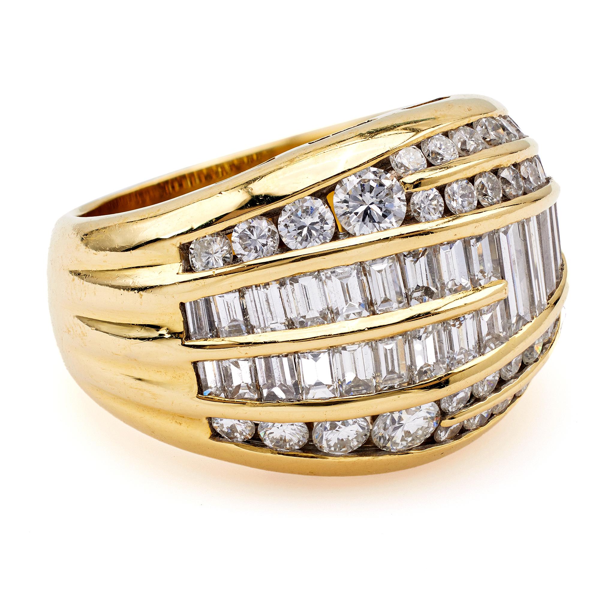 Italienischer Diamant-Kuppelring aus 18 Karat Gelbgold für Damen oder Herren