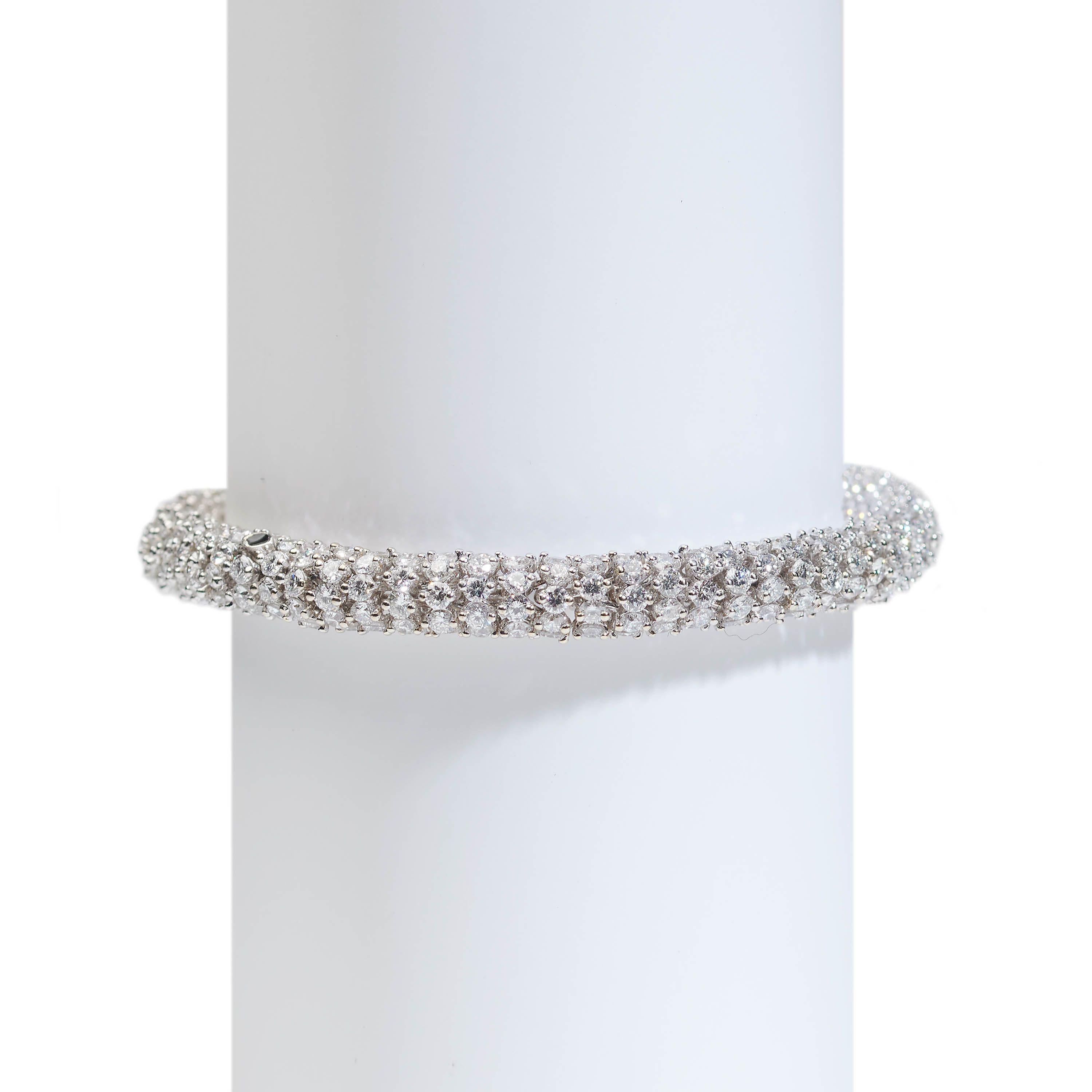 Brilliant Cut Vintage Italian Diamond And White Gold Rondelle Bracelet, 16.29 Carats For Sale