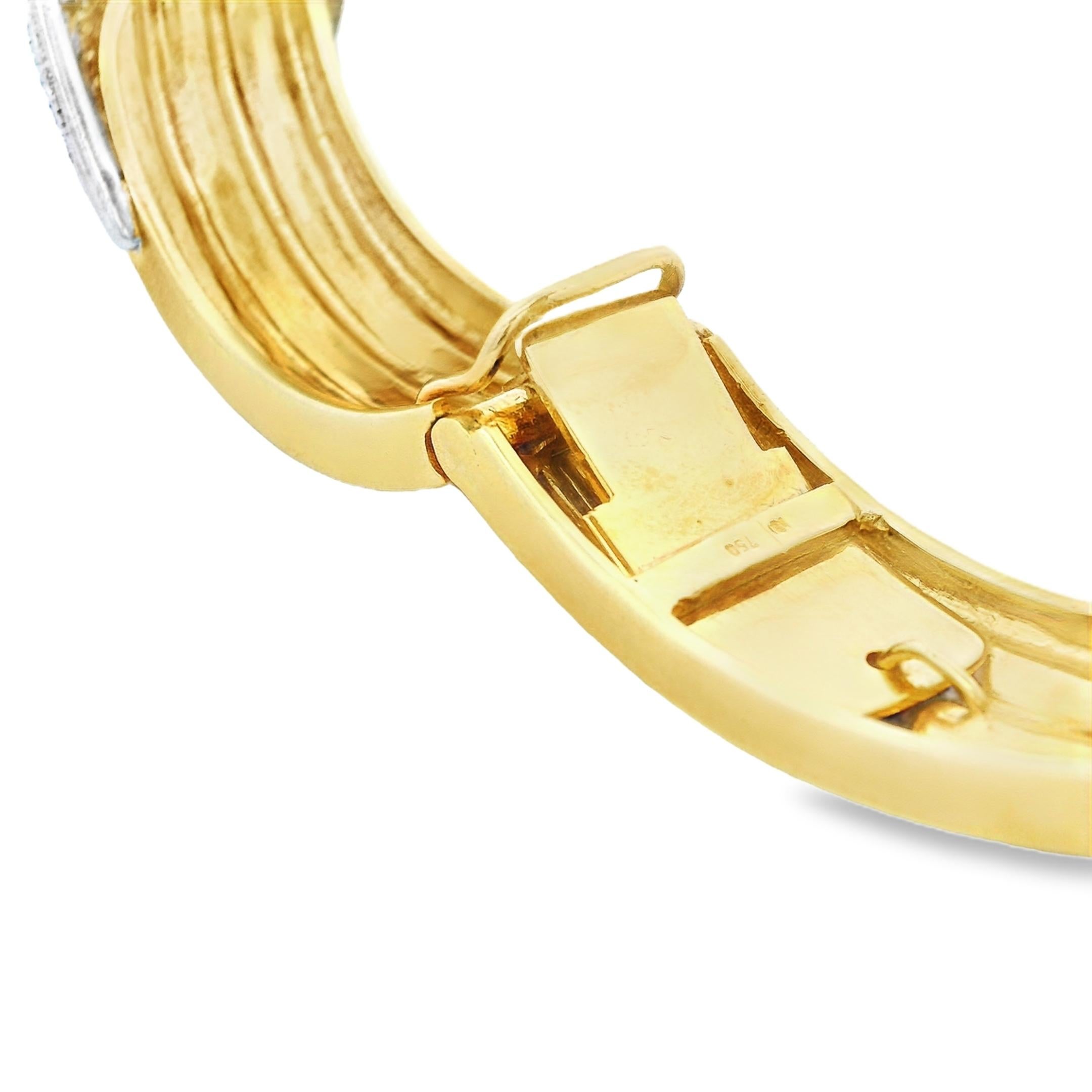 Vintage Italian Diamond Bangle in 18K Gold and Platinum, 4.5 Carat, 1980s For Sale 1