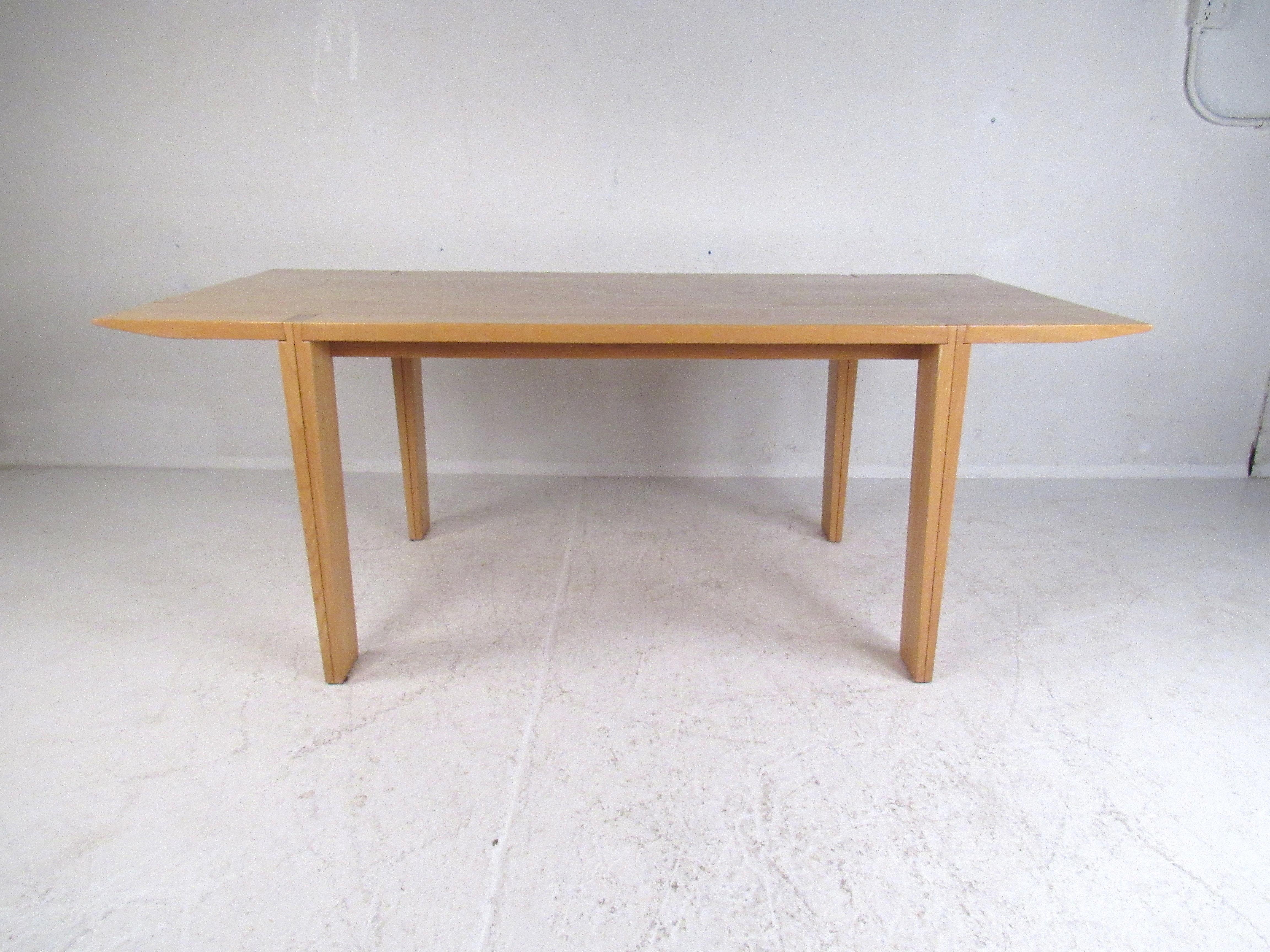 Mid-Century Modern Table de salle à manger italienne vintage par A. Sibau en vente