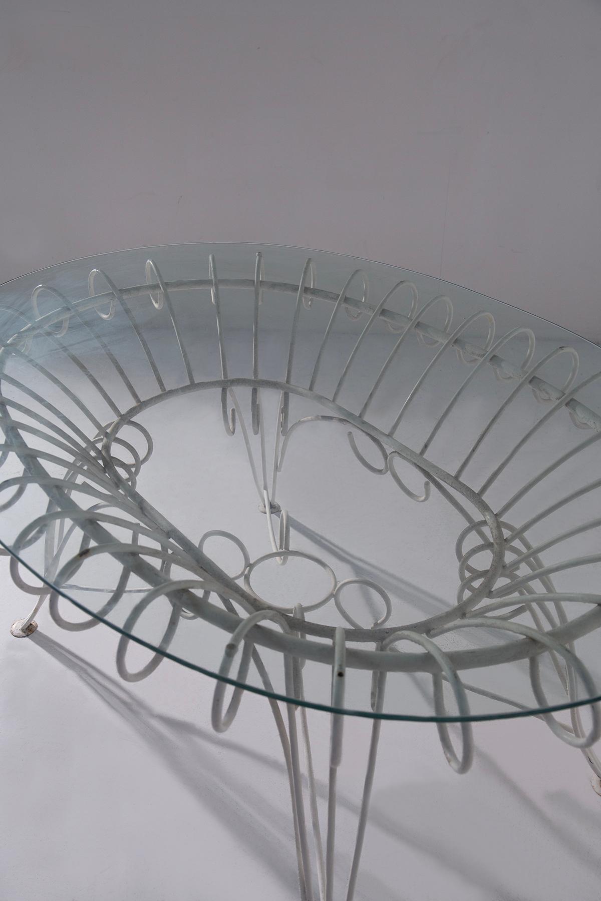 Mid-Century moderno Vintage Italian dining table for garden in white iron and glass in vendita