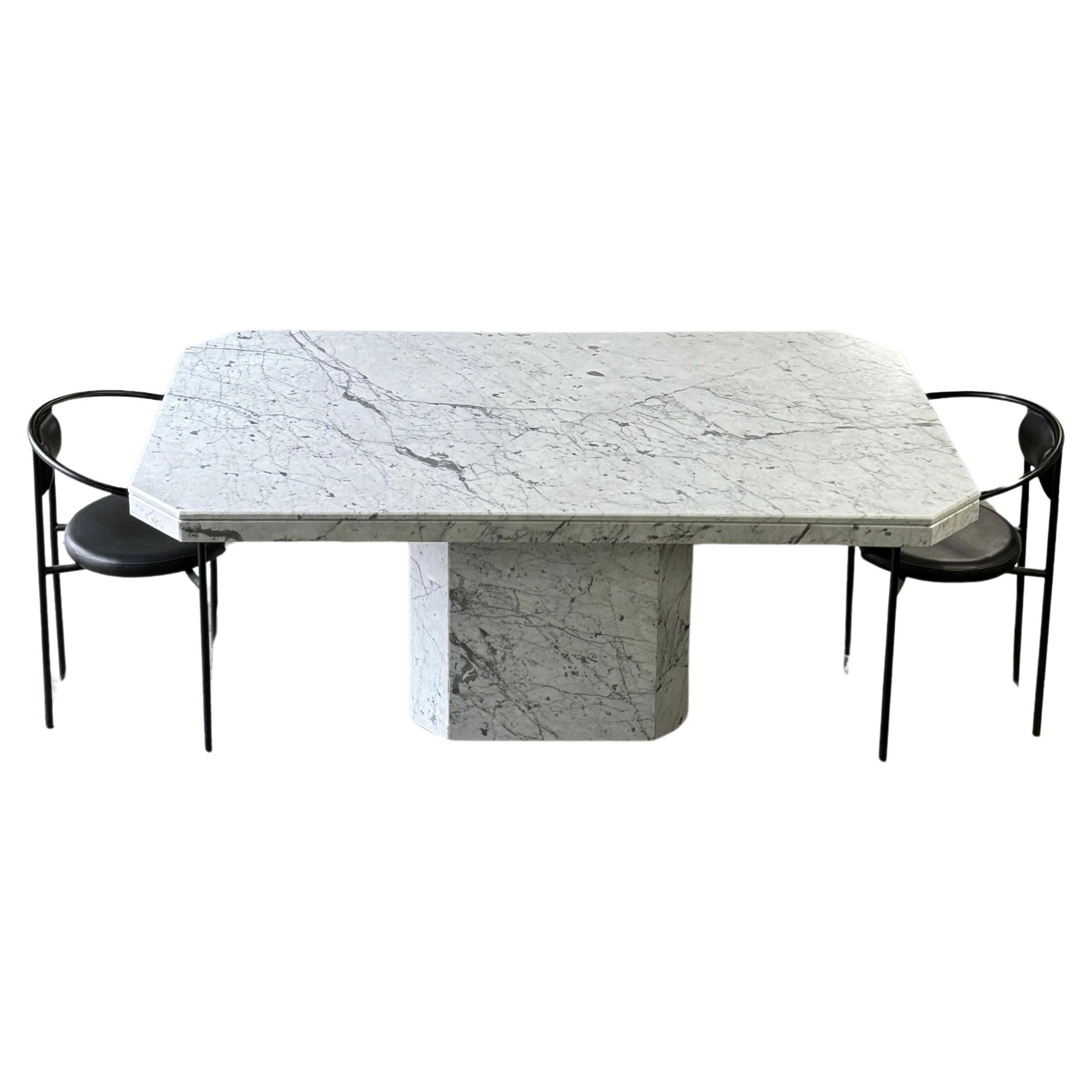 Vintage Italian Dining Table in Bianco Carrara Marble For Sale
