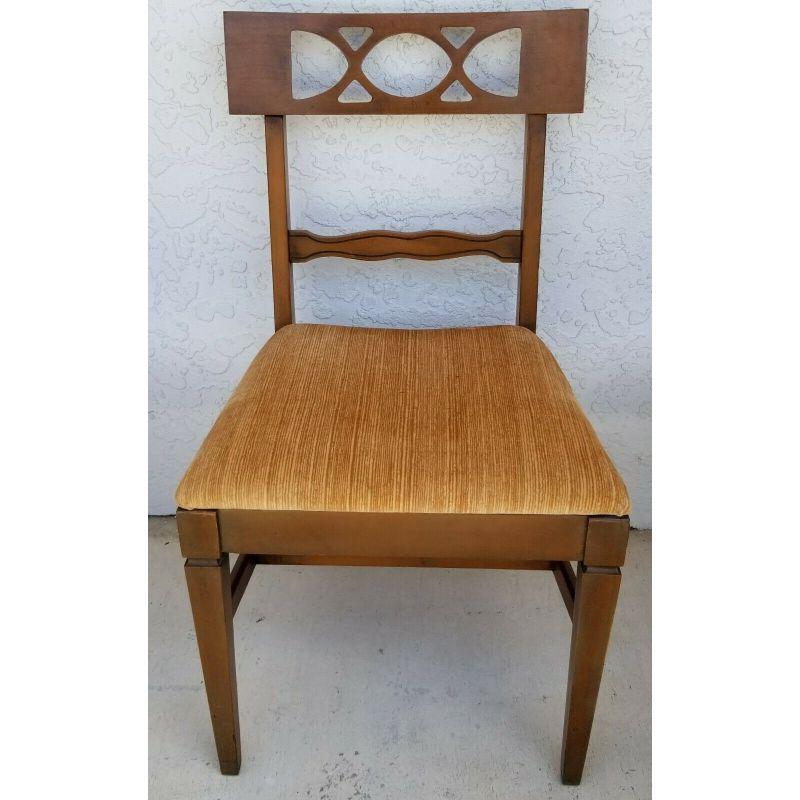 Italienische Vintage-Esszimmerstühle aus Massivholz im Duncan Phyfe-Stil, 5er-Set (Unbekannt) im Angebot
