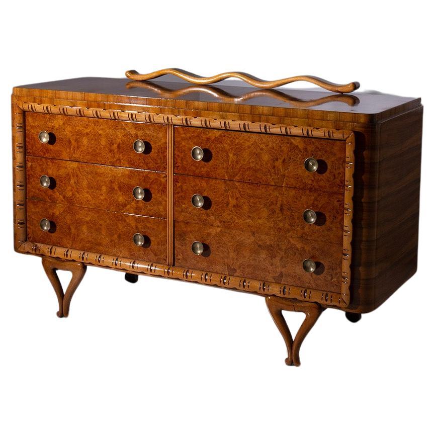 Vintage Italian elegant chest of drawers attr. to Paolo Buffa with brass knobs For Sale