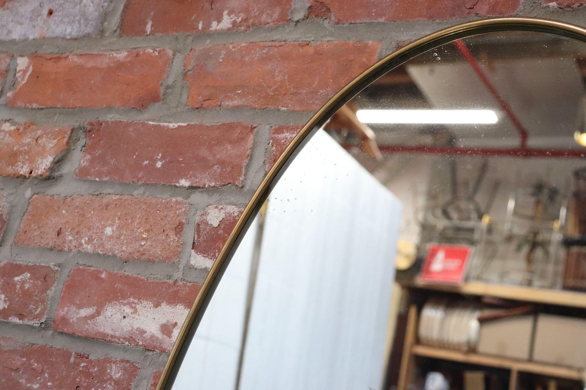 Miroir mural elliptique italien vintage avec cadre en laiton d'après Gio Ponti en vente 11