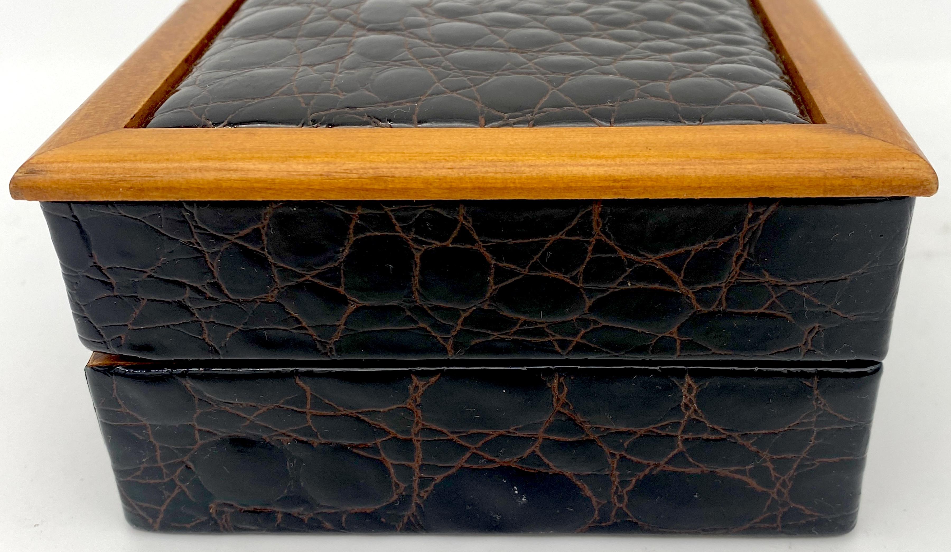 Vintage Italian Embossed  Leather 'Crocodile' Mens Jewelry Box For Sale 2