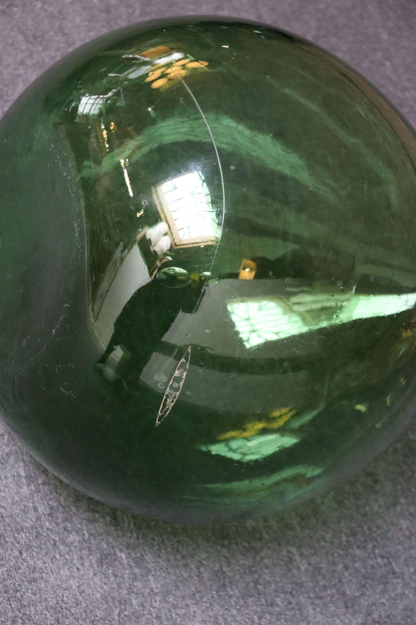 Vintage Italian Emerald Green Blown Glass Teardrop-Form Demijohn Carboy For Sale 6