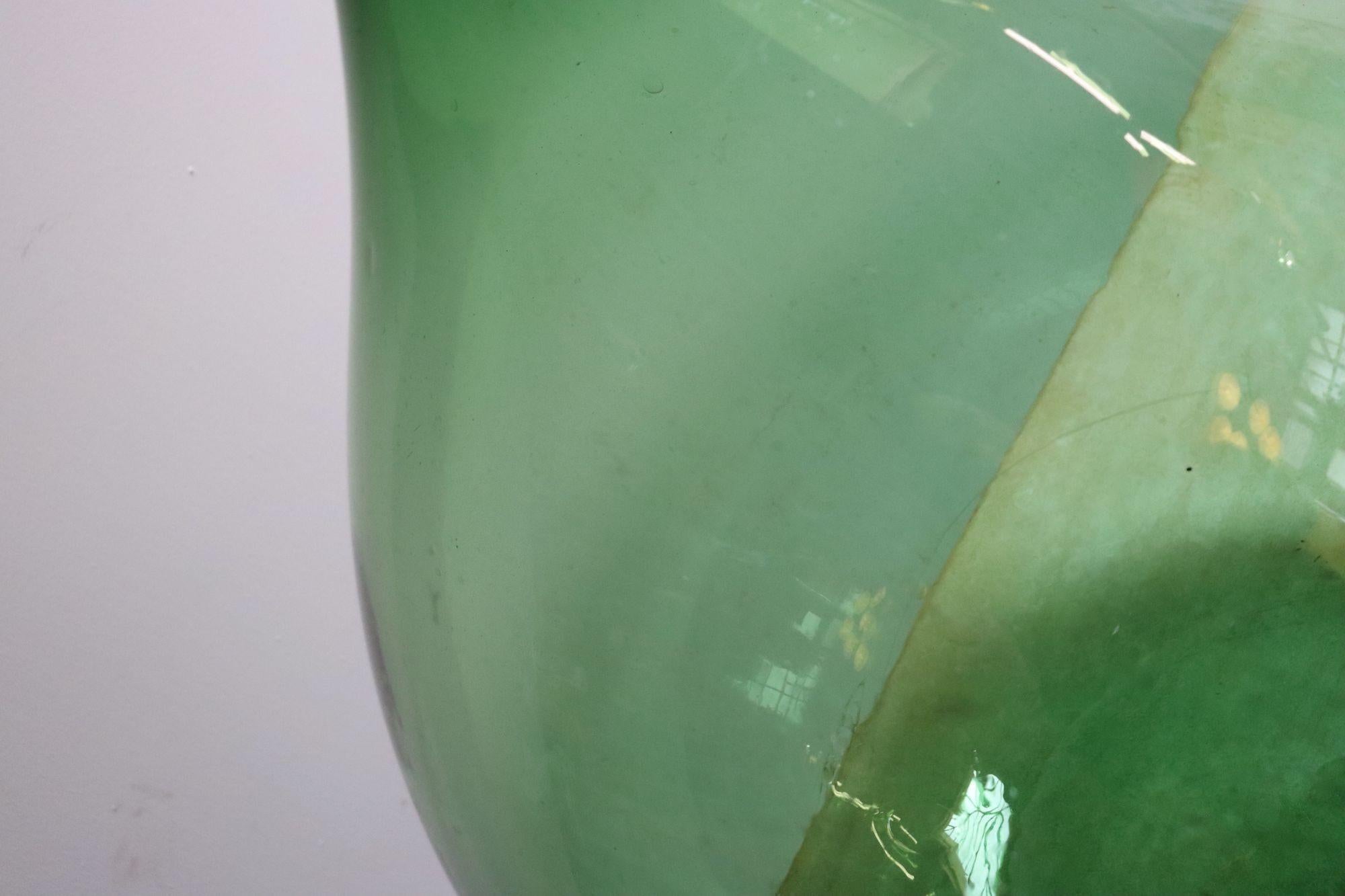 Vintage Italian Emerald Green Blown Glass Teardrop-Form Demijohn Carboy For Sale 11