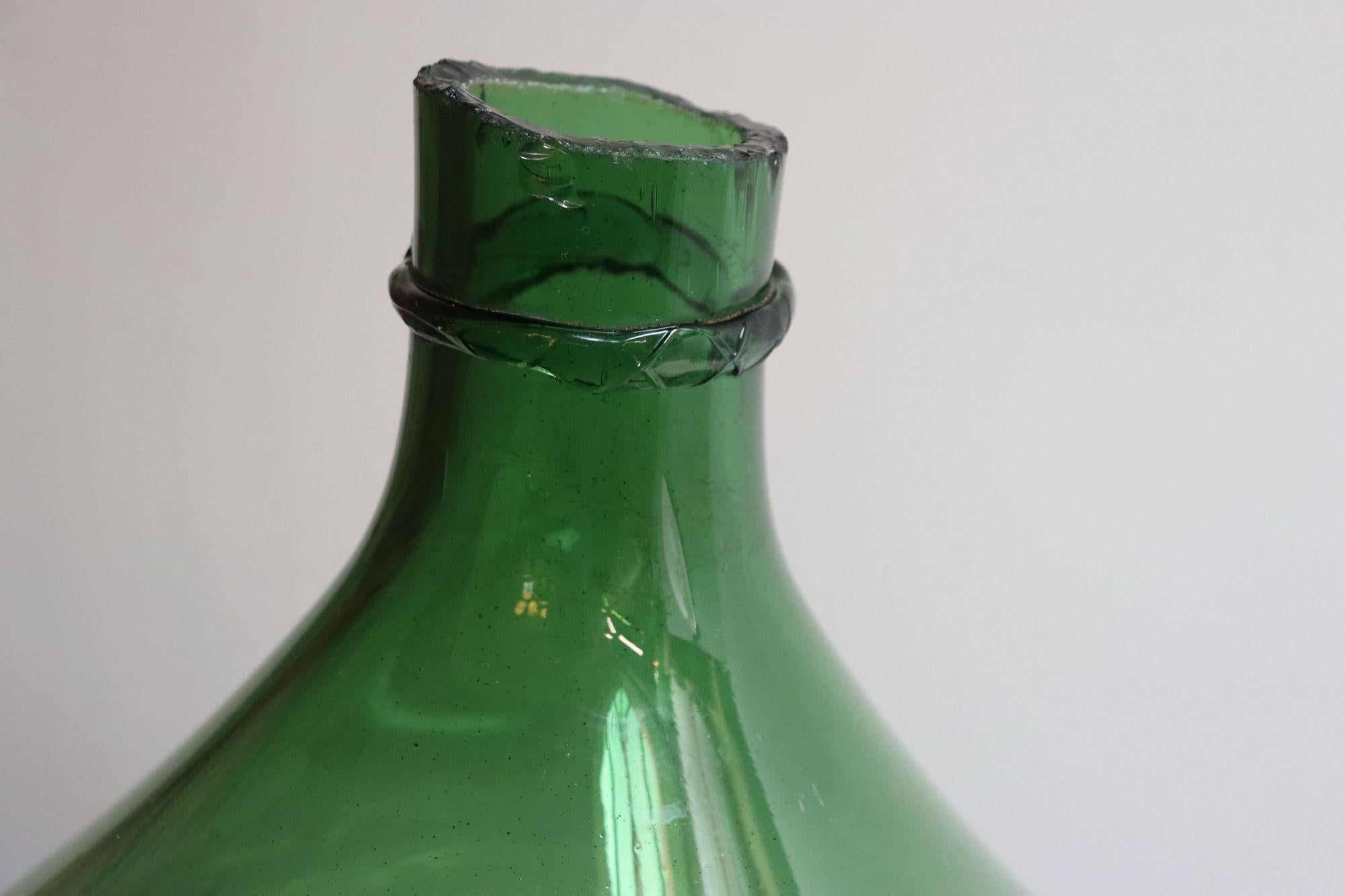 Vintage Italian Emerald Green Blown Glass Teardrop-Form Demijohn Carboy For Sale 12