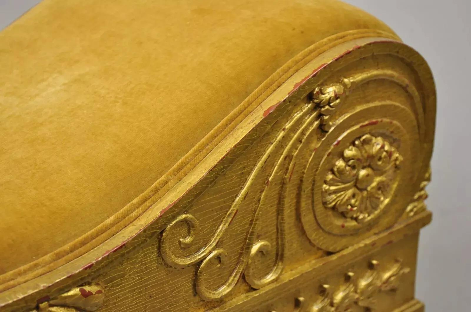 Vintage Italian Empire Style Gold Giltwood Schwedische Gicht Hocker Fußbank Ottoman (Stoff) im Angebot